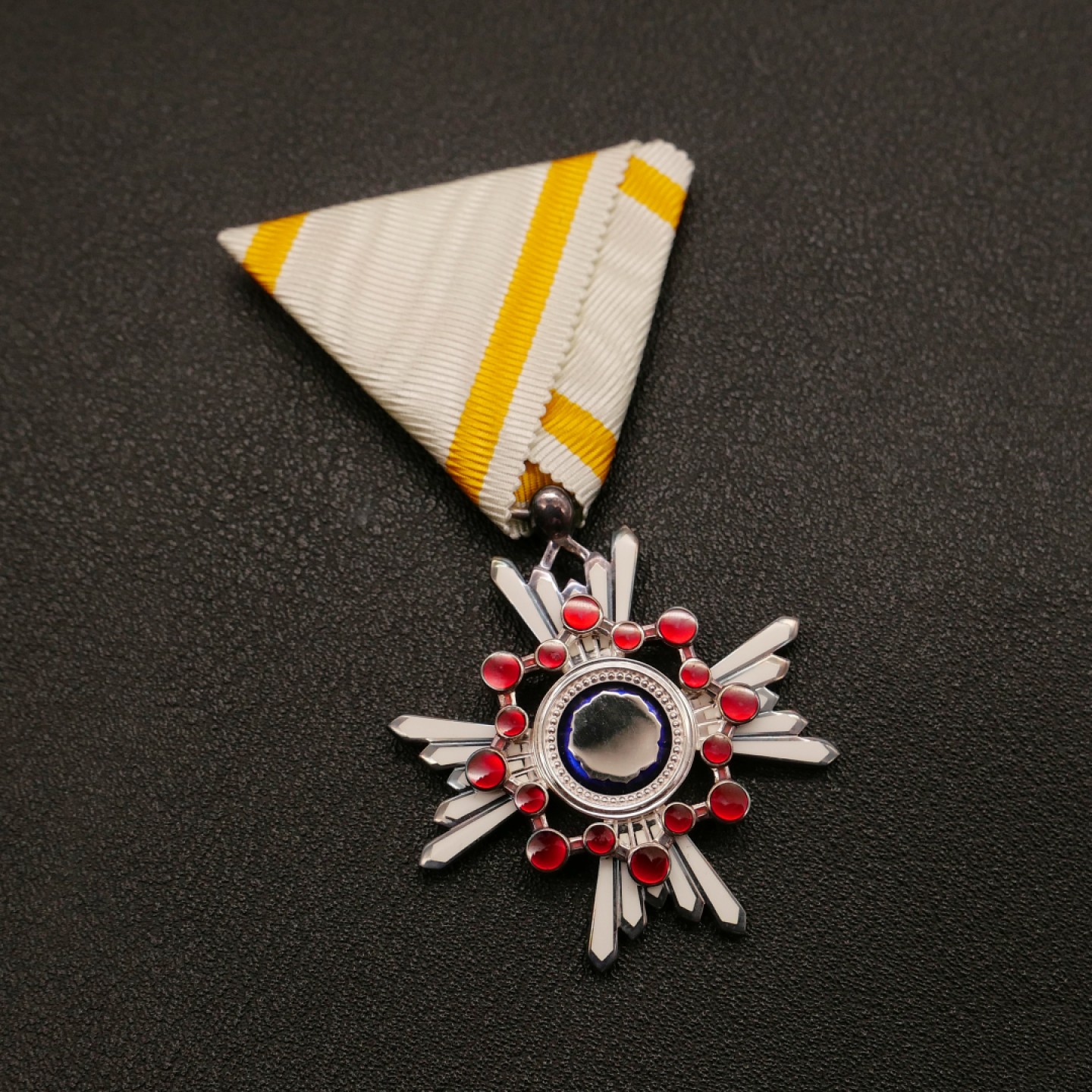 勋章奖章交易所10月29日群拍 日本勋六等瑞宝章