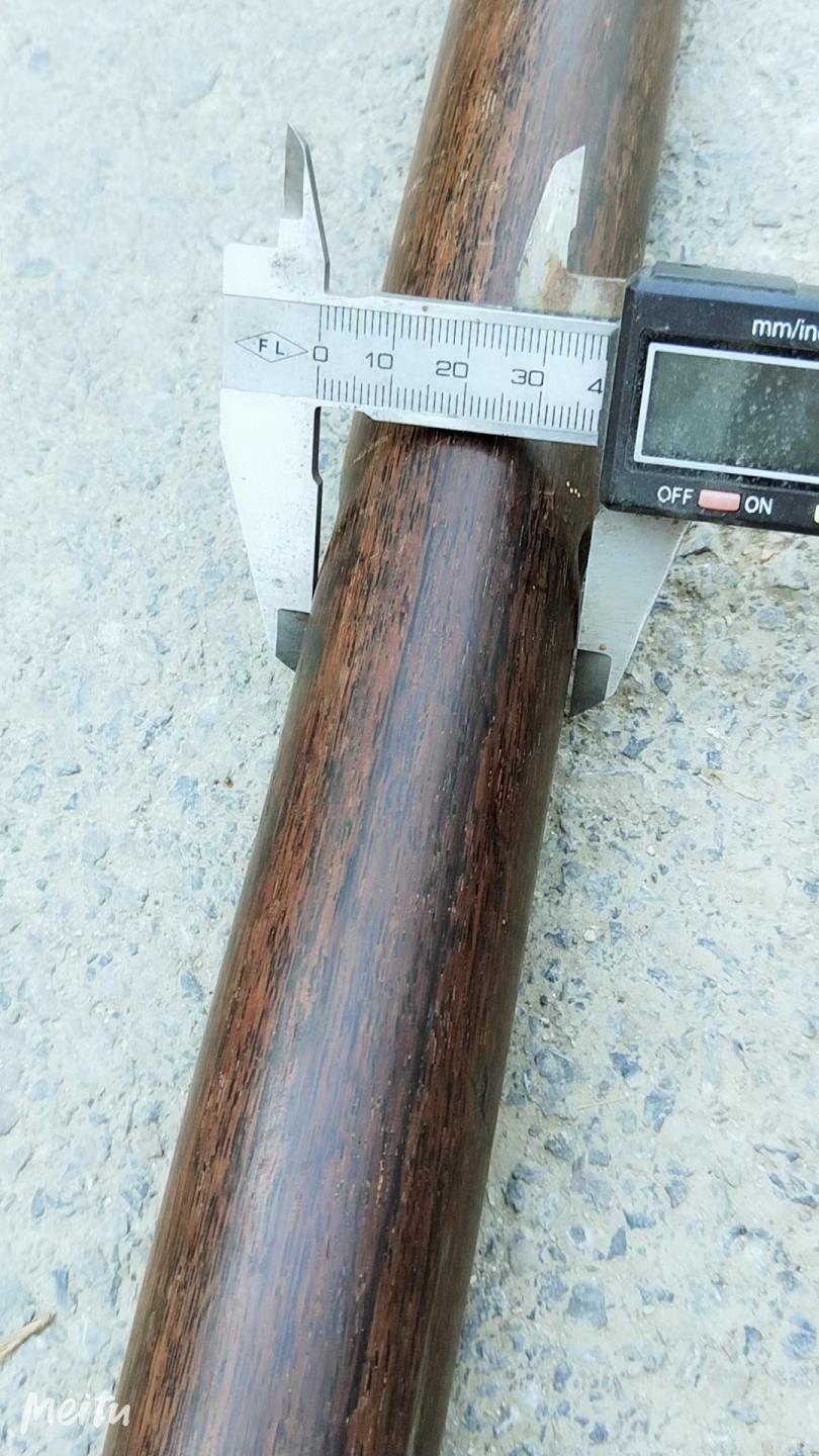 下乡收檀木老秤杆 花纹清晰 完整全品