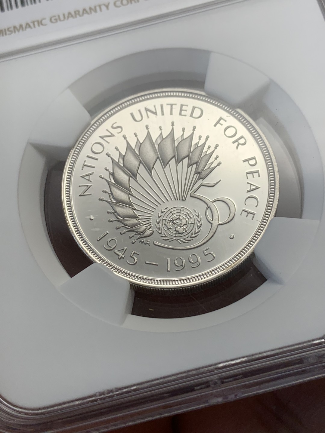 《竞宝斋》第109场-周日，周一 ，周四3场连拍（全场包邮） NGC PF69UC 英国 1995年 联合国成立50周年（中年女王头像）2英镑纪念币 银币 超厚币胚