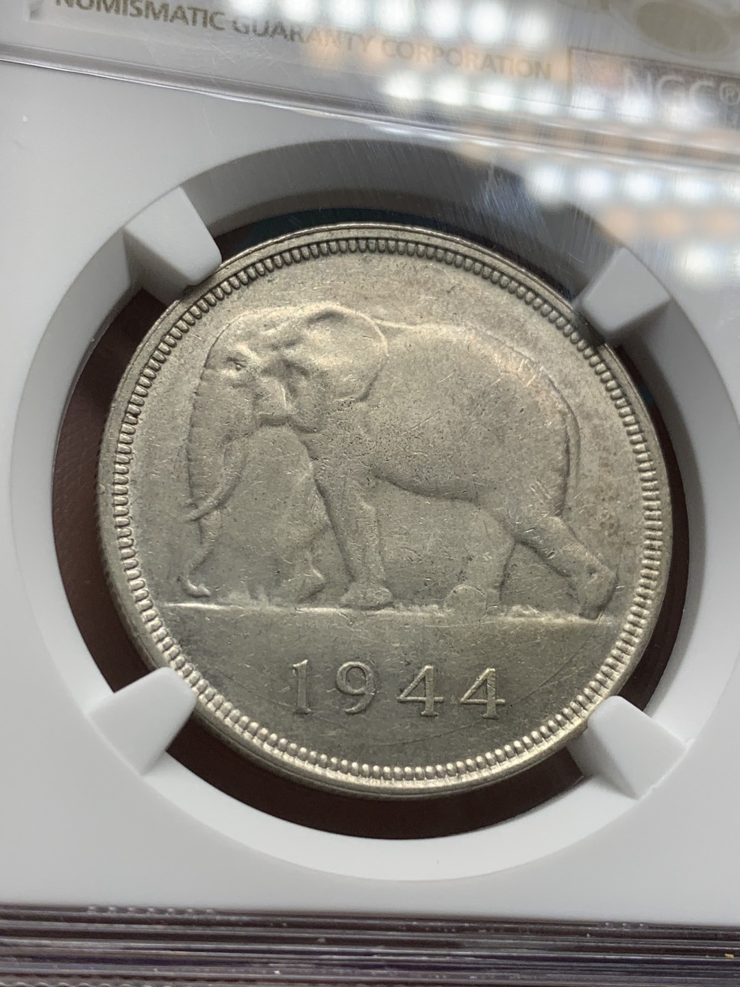 《竞宝斋》第109场-周日，周一 ，周四3场连拍（全场包邮） NGC AU58，刚果1944年大象50法郎银币，近期大热品种