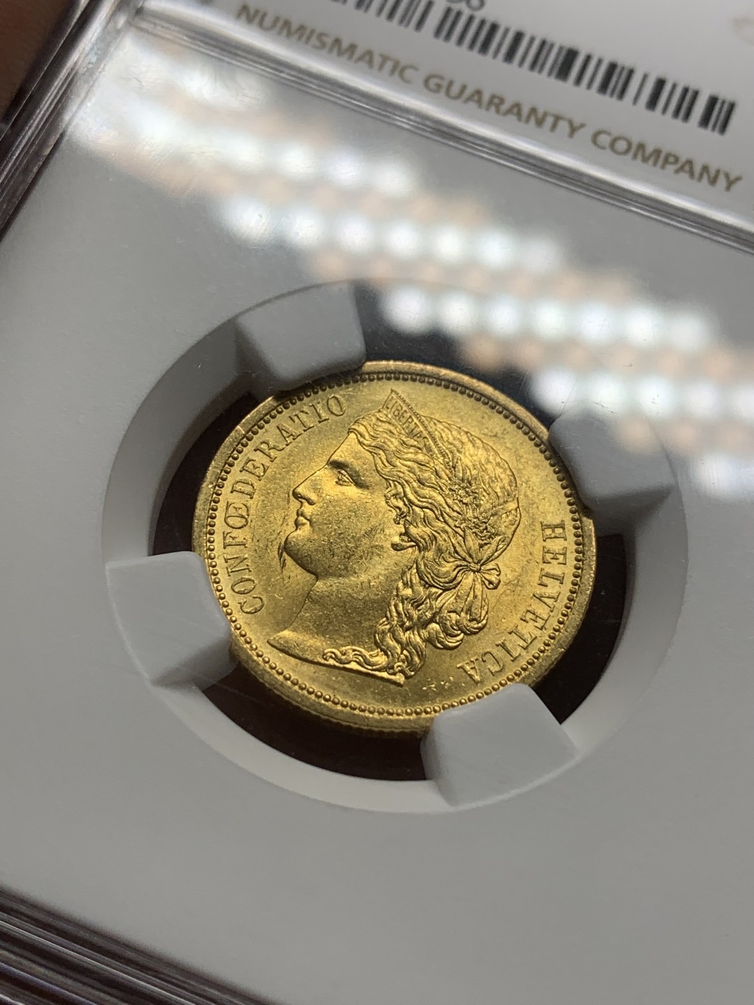 《竞宝斋》第109场-周日，周一 ，周四3场连拍（全场包邮） NGC MS63 瑞士1883年赫尔维蒂女神20法郎金币 早期品种非 雪山女神可比