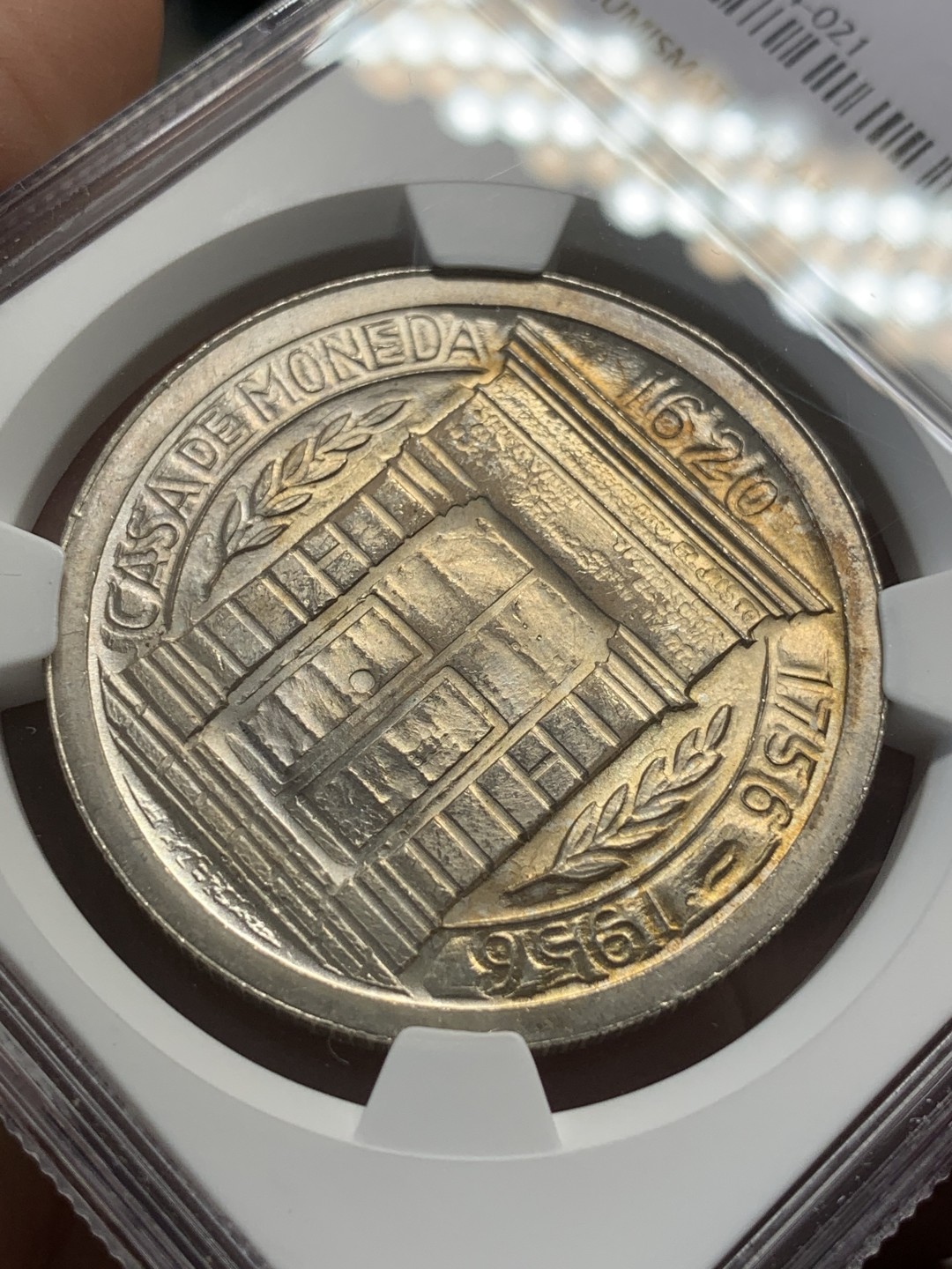 《竞宝斋》第109场-周日，周一 ，周四3场连拍（全场包邮） NGC-MS65 哥伦比亚1956年 波帕扬造币厂纪念 1比索大银币 稀少品种 顶级好品