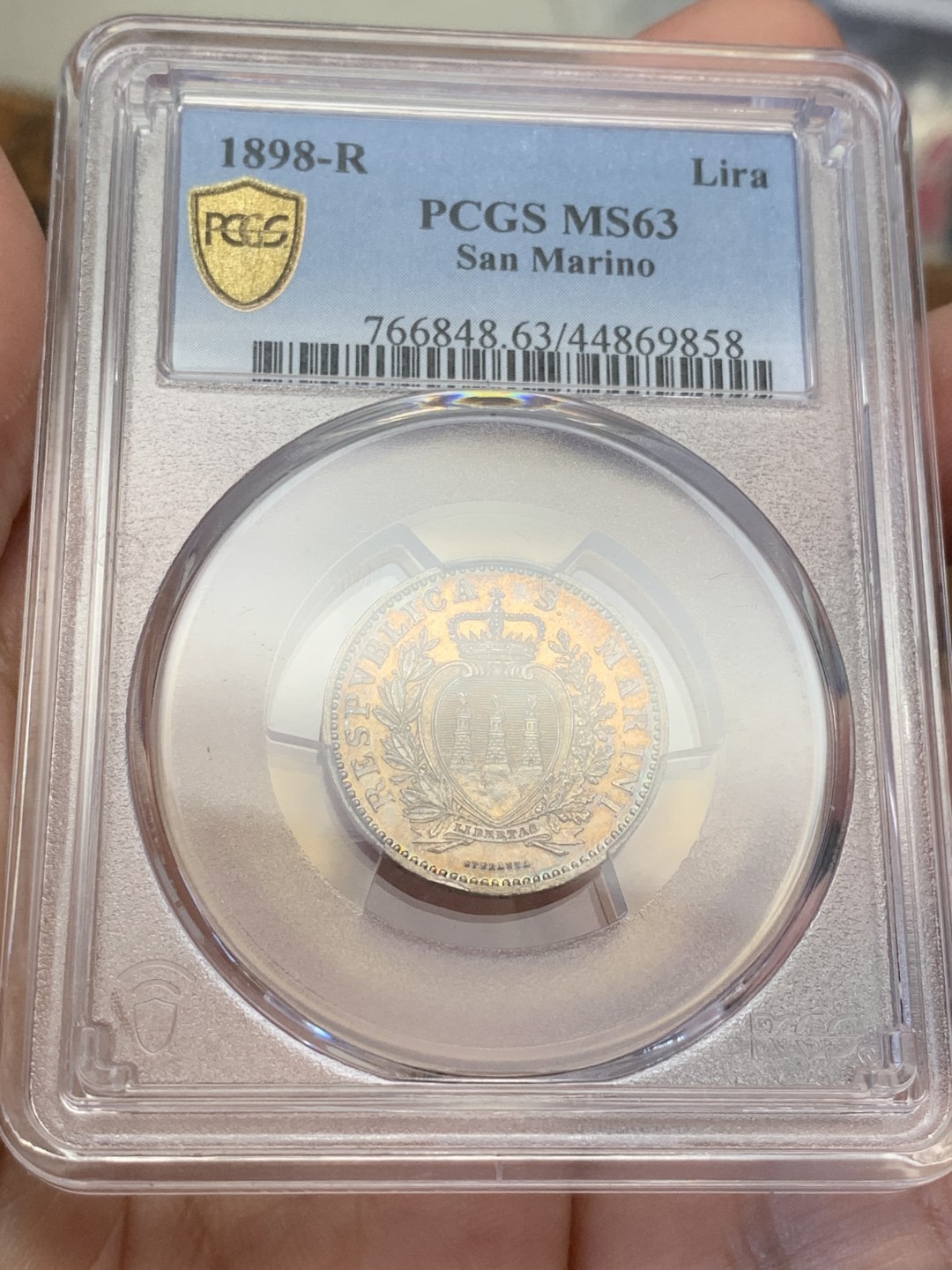 《竞宝斋》第109场-周日，周一 ，周四3场连拍（全场包邮） PCGS MS63 圣马力诺1898年城堡1里拉银币双面五彩光