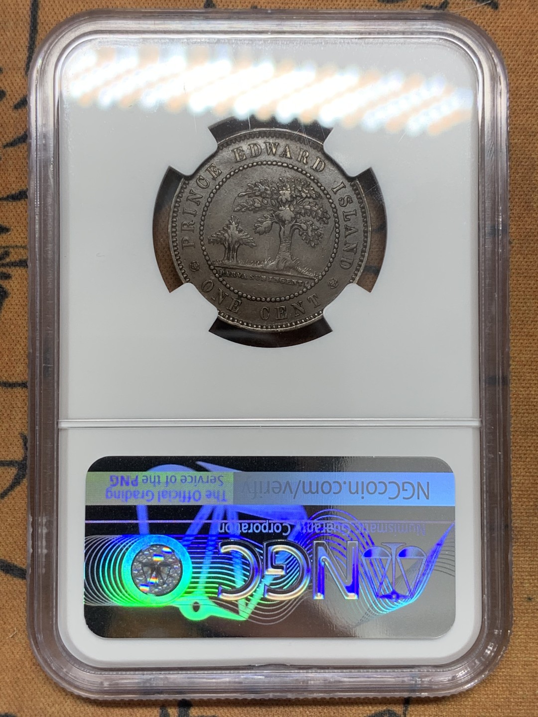 《竞宝斋》第109场-周日，周一 ，周四3场连拍（全场包邮） NGC-AU53 1871年 维多利亚女王 爱德华王子岛1分铜币 维皇像+橡树，少见品种。深棕色均匀包浆，细节很好。加拿大的诞生之地