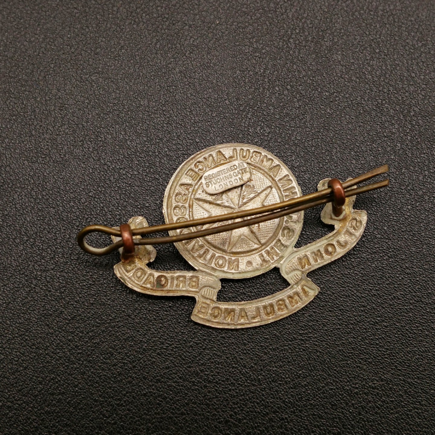 勋章奖章交易所10月29日群拍 英国圣约翰帽徽