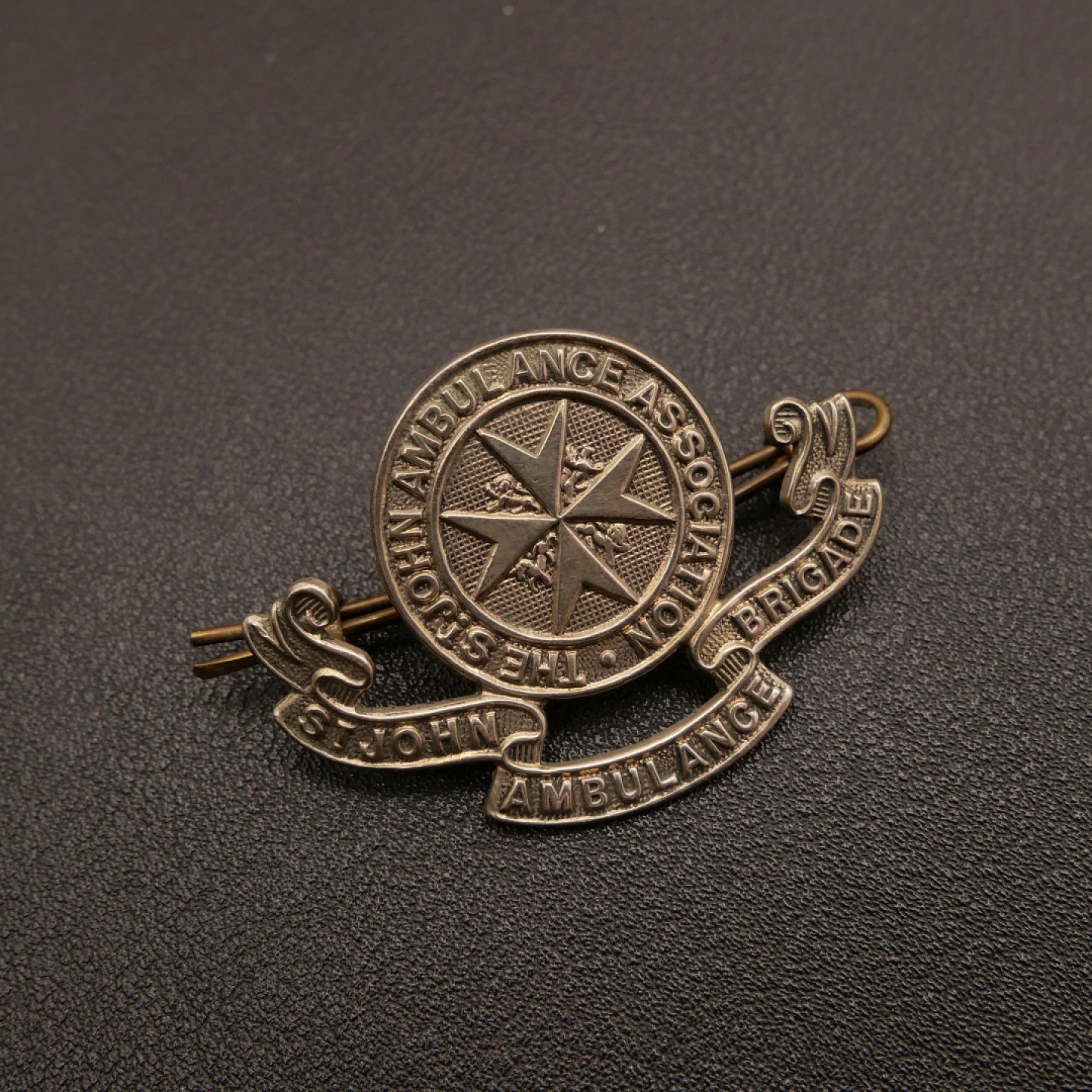 勋章奖章交易所10月29日群拍 英国圣约翰帽徽