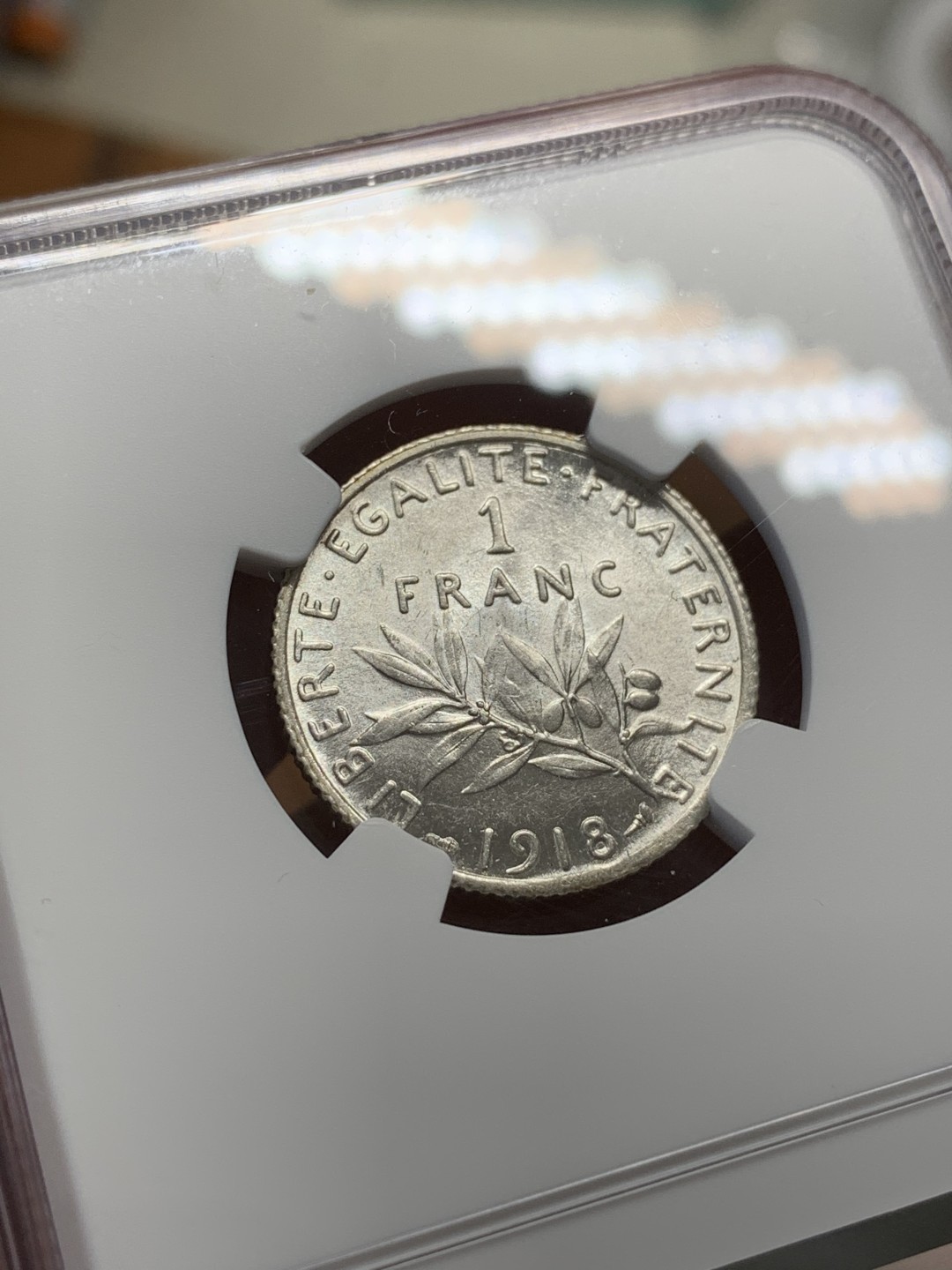 《竞宝斋》第109场-周日，周一 ，周四3场连拍（全场包邮） NGC-MS62 法国 1918年 1法郎银币