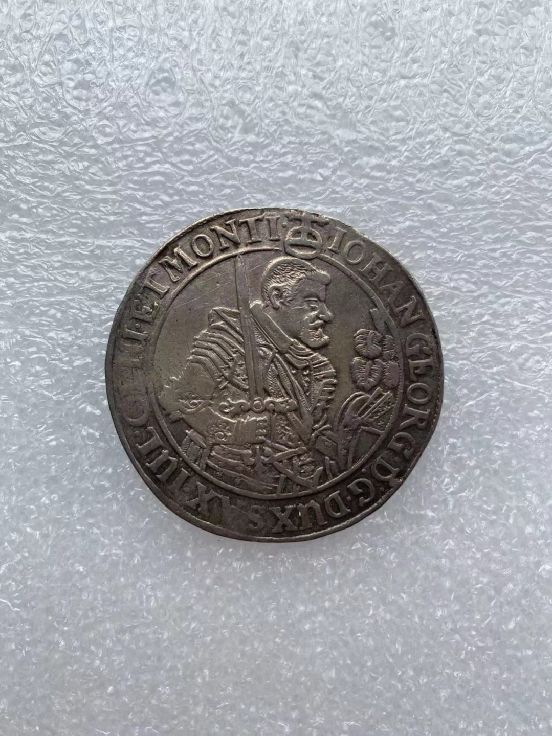 瓶子🏺第63期拍卖会 神圣罗马帝国1640年萨克森选帝侯持剑1泰勒大银币