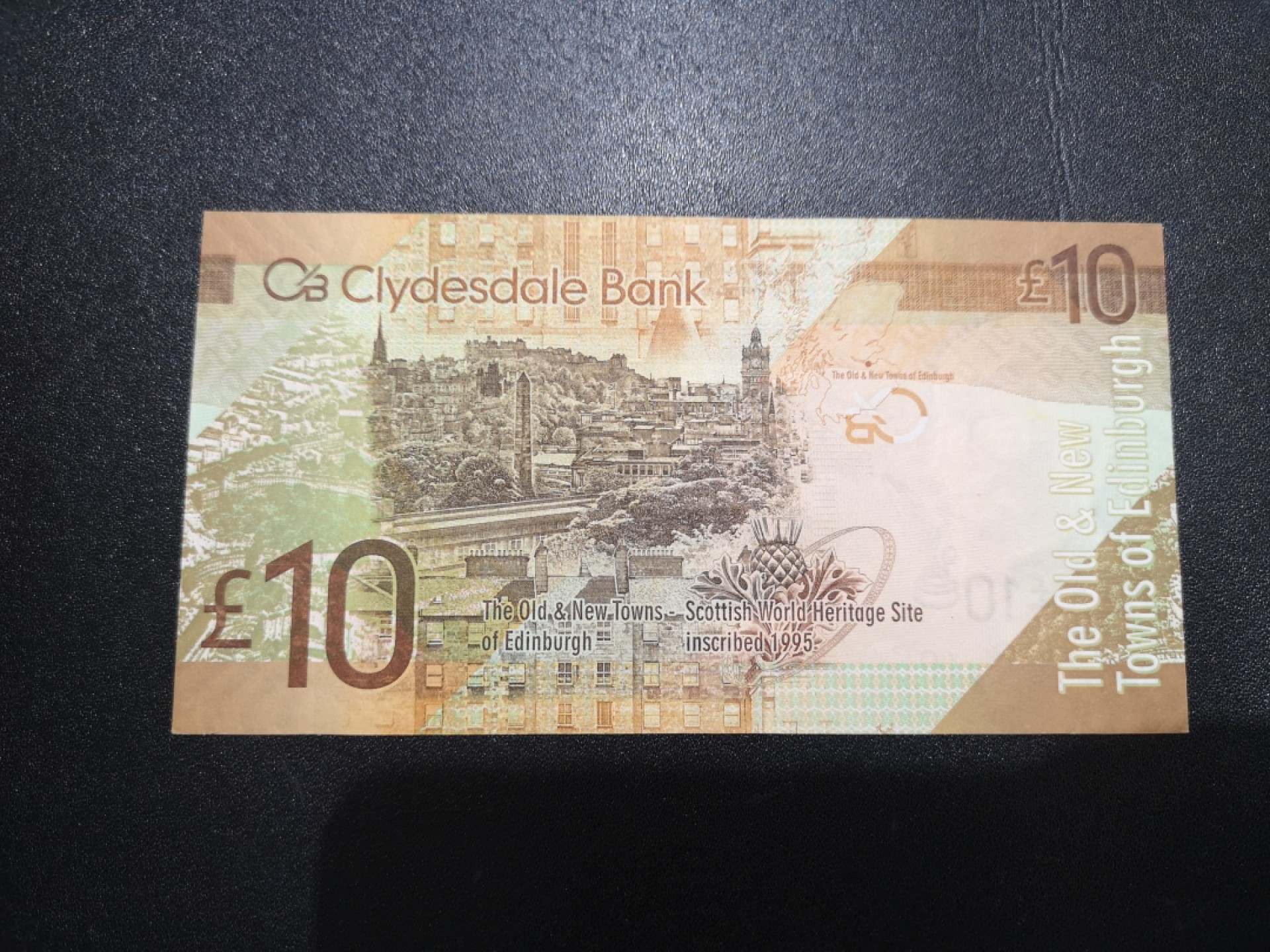 《外钞收藏家》第二百一十二期 苏格兰克莱斯戴尔银行10镑 首发冠 8品左右