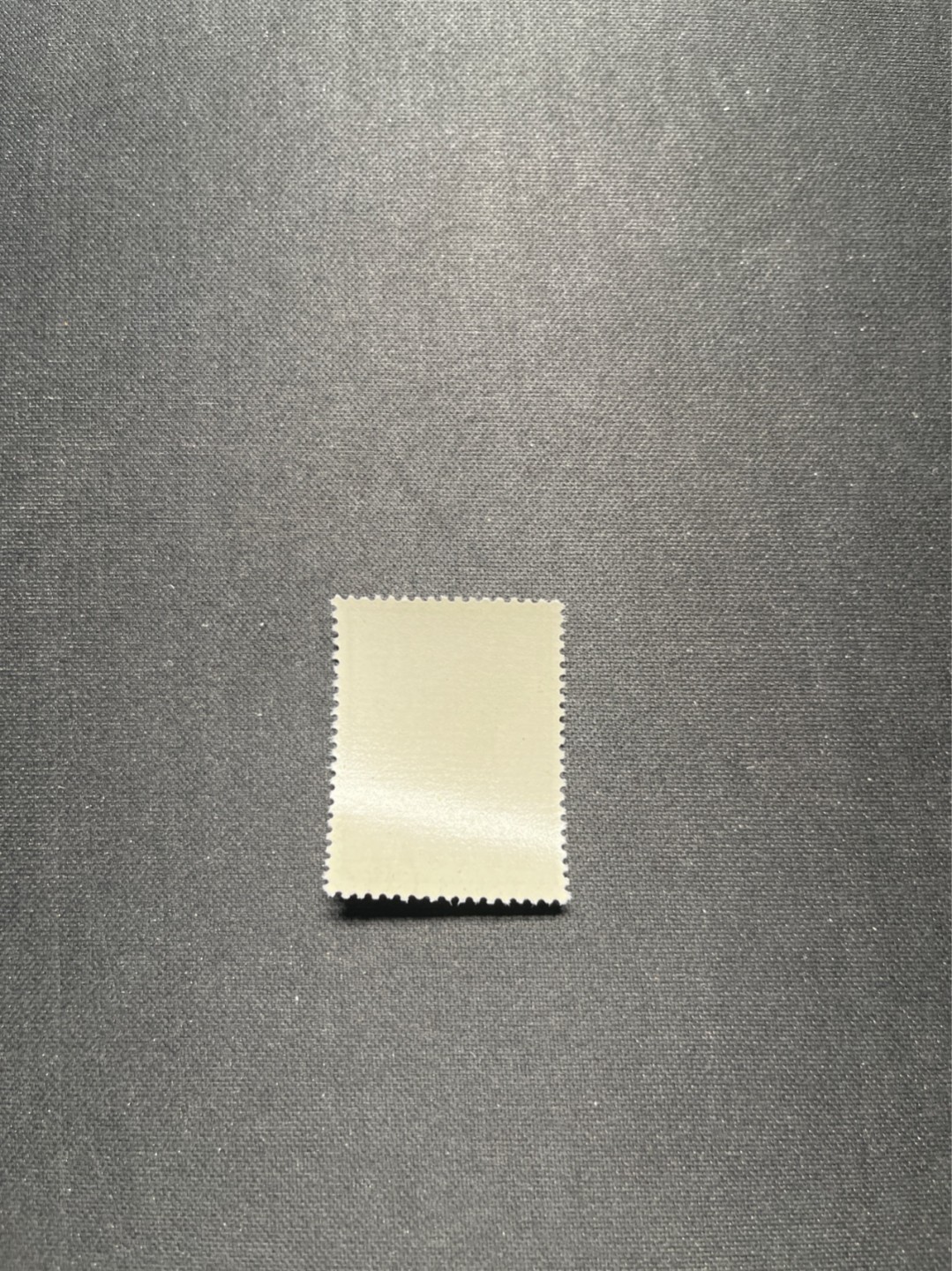 洪涛臻品 精选邮票限时拍卖第六十四期 特63青铜器8-3盖销， ✦总筋✦全品嘎嘎绝，老纪特三俗稀缺，ASG95分新票拍卖价8000多元，版撕全品盖销注意捡漏。解放初的经典票，整版撕开，面艳胶白，票挺洁净，齿孔完美，收藏评级两相宜，且有高附加值边纸。老纪特的版票资源十分稀缺难寻，机会来临时必须抓住。