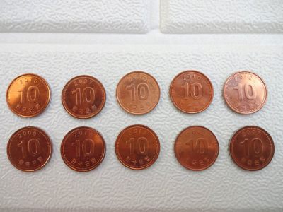 娃娃家-十月、第五场 - 韩国10元 多宝塔 镍钢镀铜原光新版- 10枚