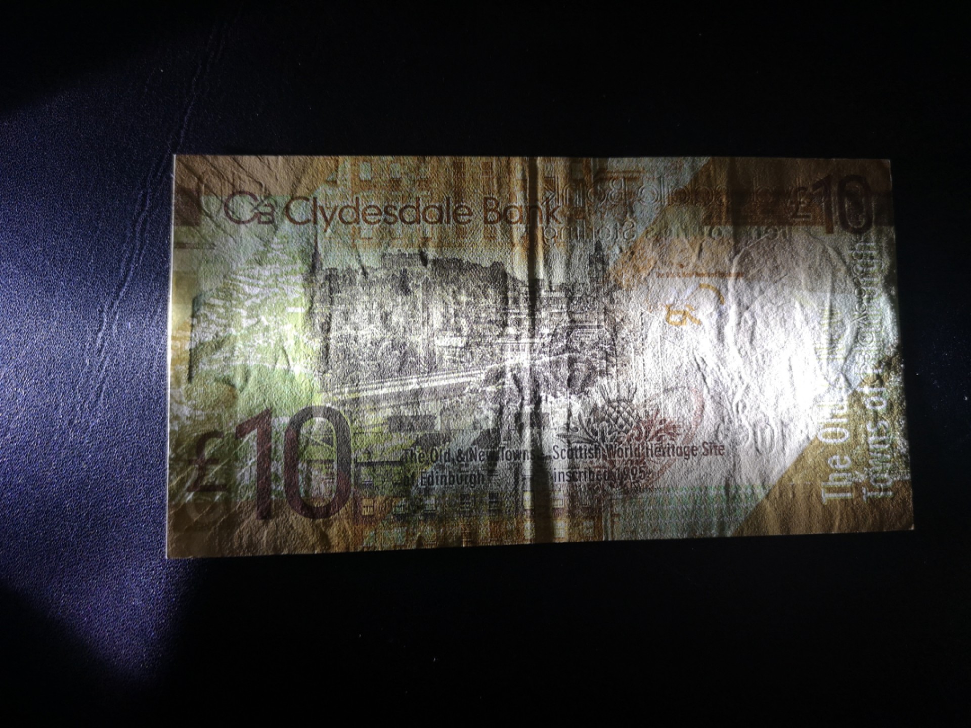 《外钞收藏家》第二百一十二期 苏格兰克莱斯戴尔银行10镑 首发冠 8品左右