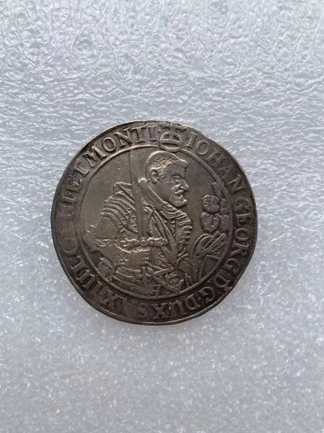 瓶子🏺第63期拍卖会 神圣罗马帝国1640年萨克森选帝侯持剑1泰勒大银币