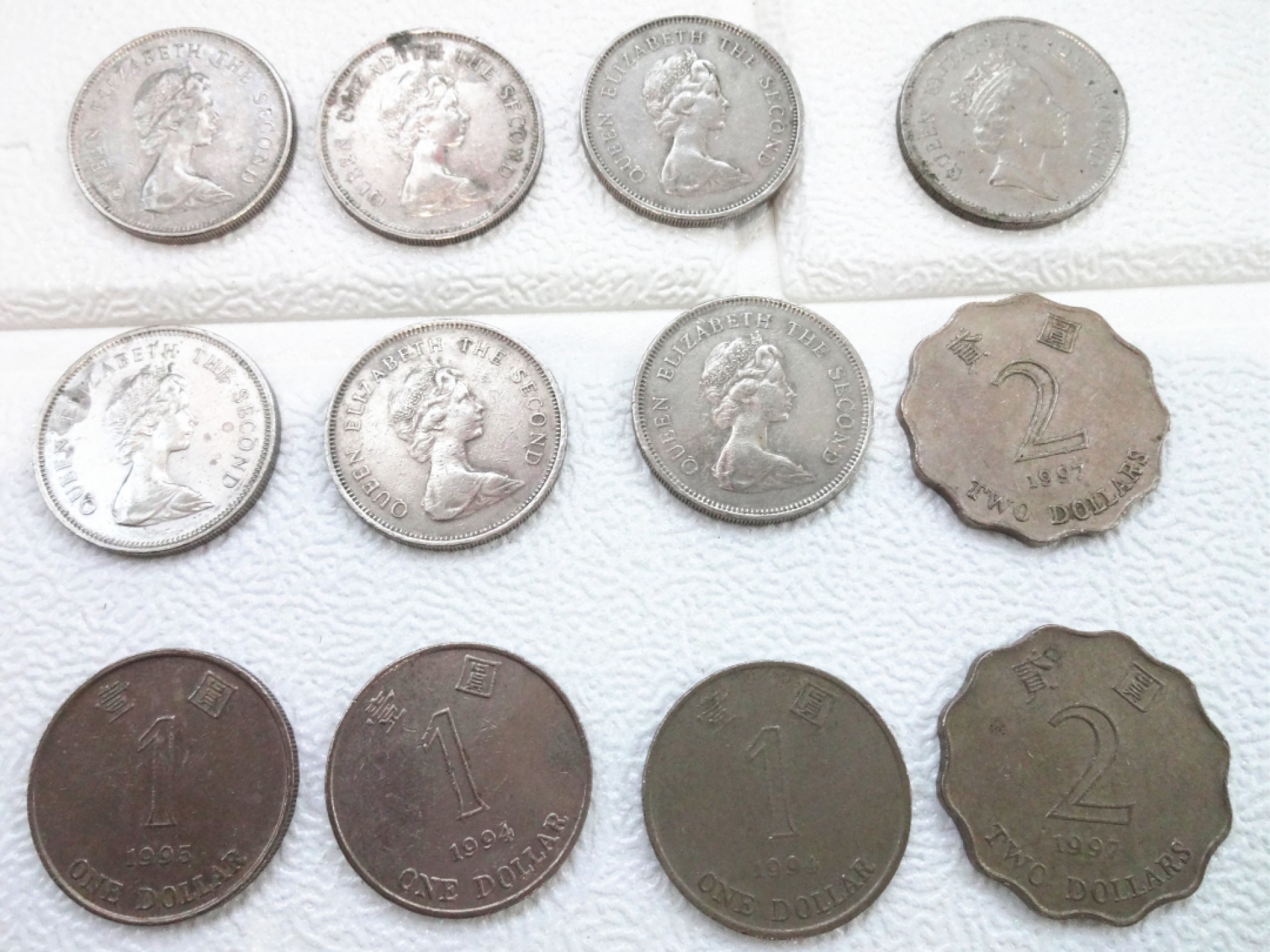 娃娃家-十月、第五场 香港伊丽莎白二世女王花冠头像壹元+2元紫荆花混合拍-12枚起拍