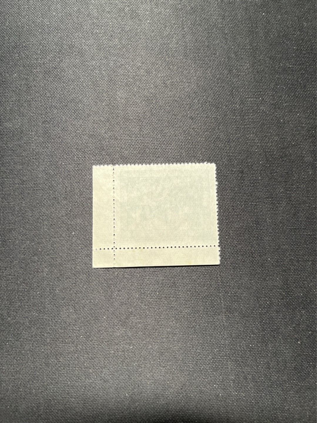 洪涛臻品 精选邮票限时拍卖第六十六期 纪26列宁新 次筋3-3   直角边，边轻微污，上品，老纪特经典票，ASG90分一套价格1500元左右，博分首选，收藏或评级必须选版撕票，注意捡漏