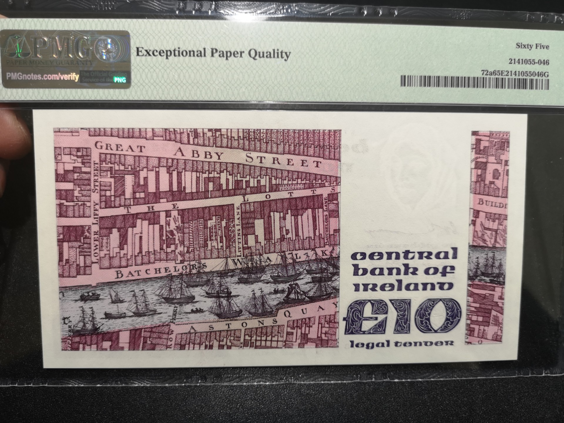 《外钞收藏家》第二百一十五期 1978年爱尔兰10镑 PMG65 无47