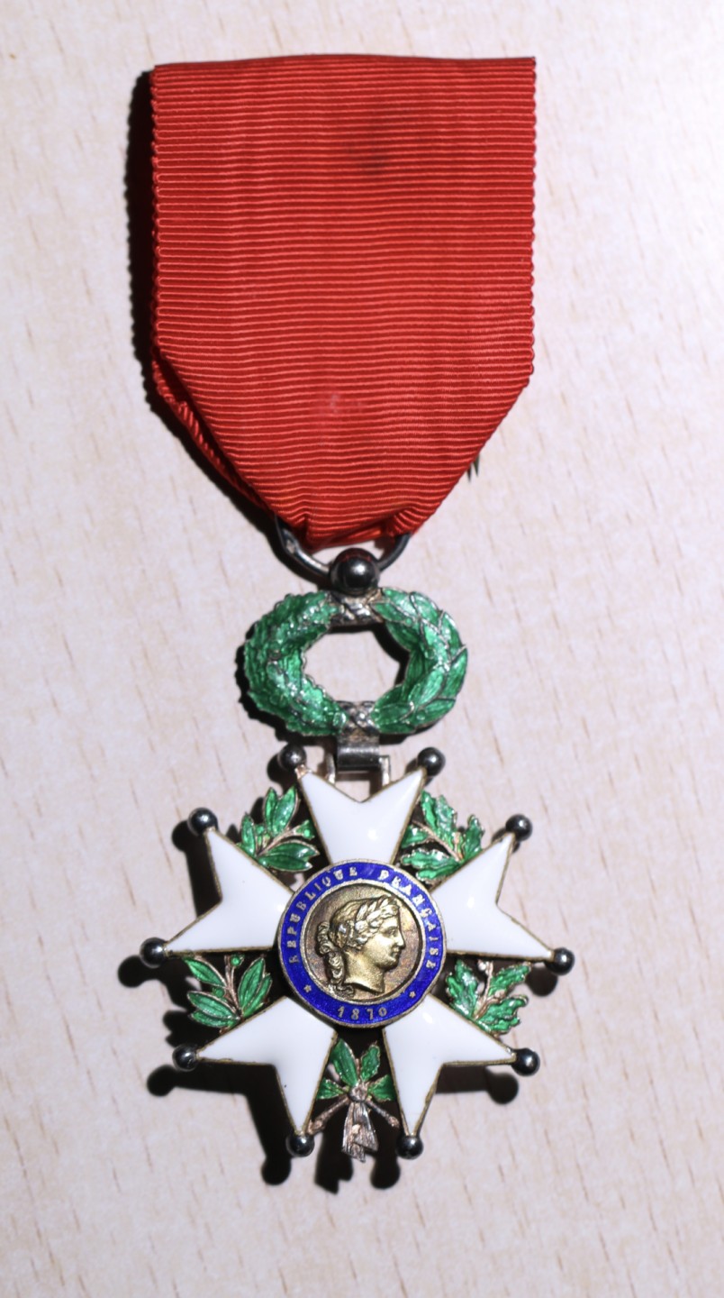 大猫徽章拍卖第206期 法国三共版荣誉军团勋章 银质珐琅