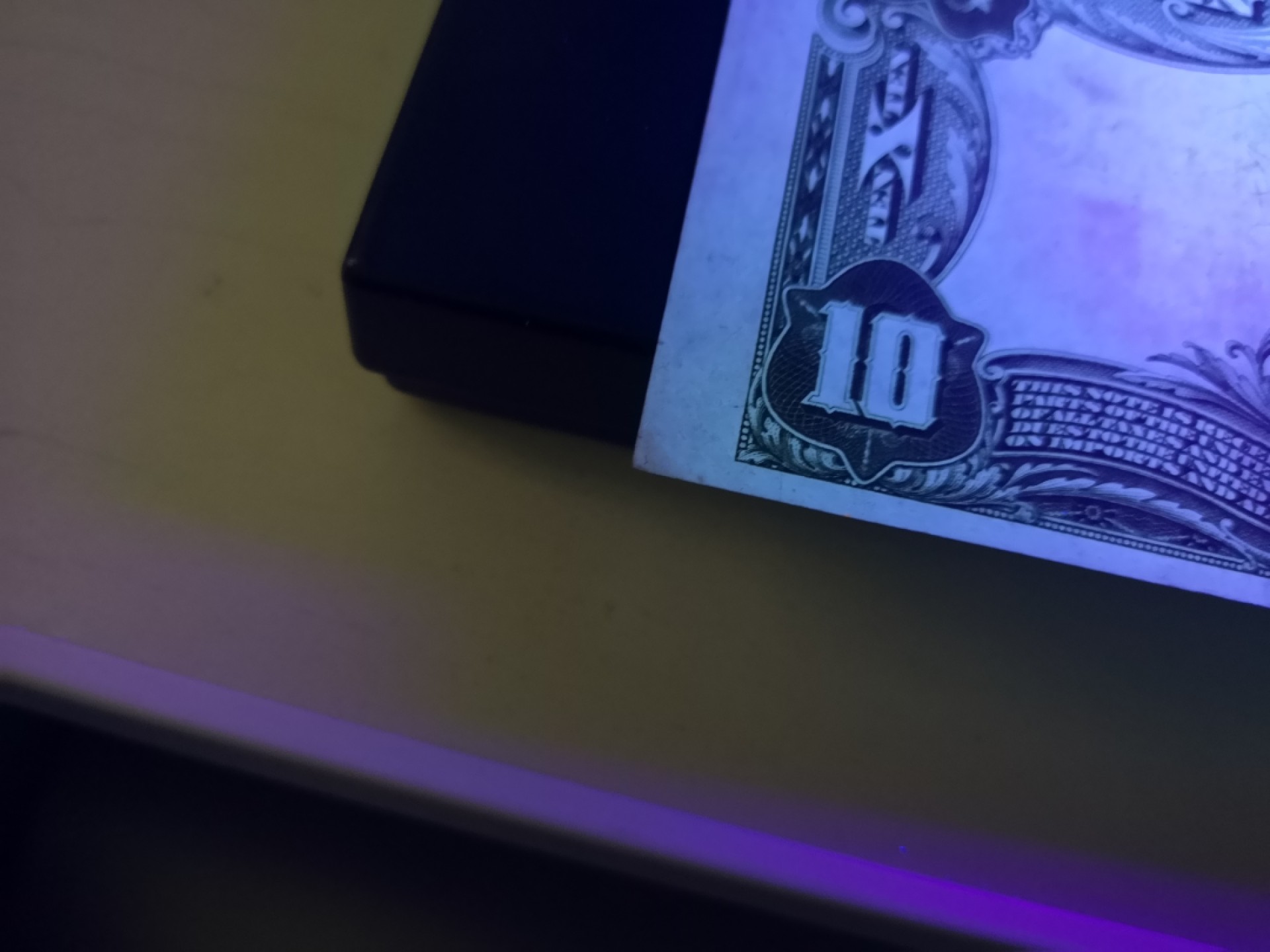 《外钞收藏家》第二百一十二期 1902年美国10美元 老版大票幅 近全新 角如图瑕疵