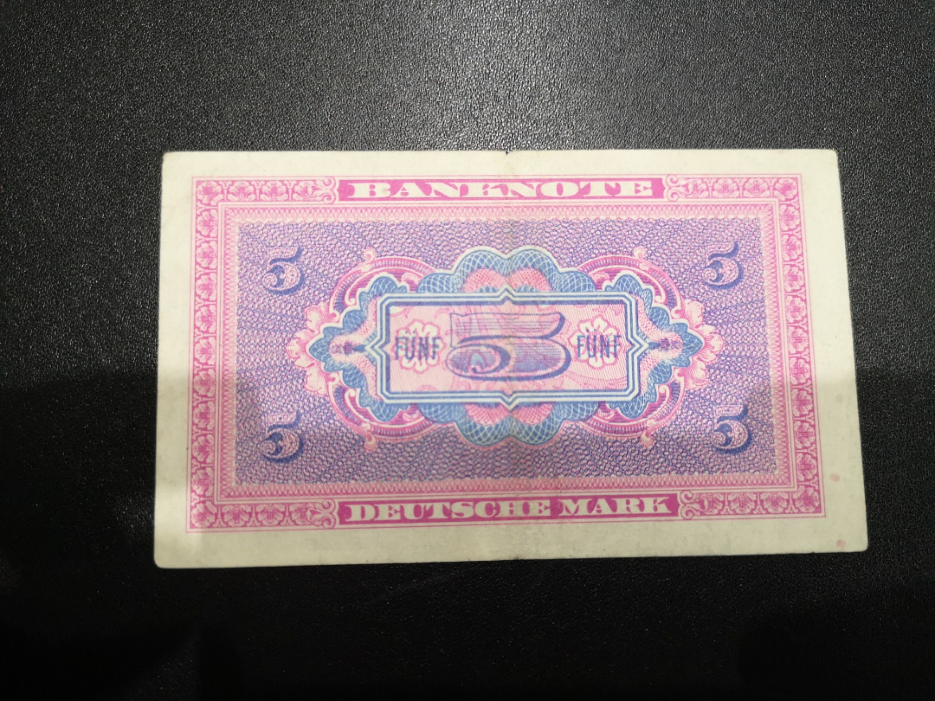 《外钞收藏家》第二百一十五期 1948年德国5马克 AU品相 有裂口