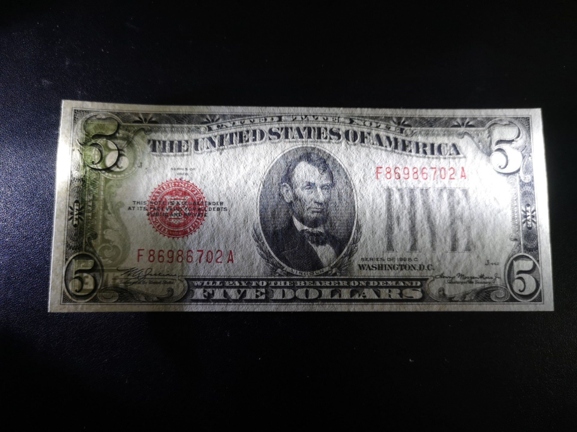 《外钞收藏家》第二百一十五期 1928年美国红库印5美元 近全新一个角潮