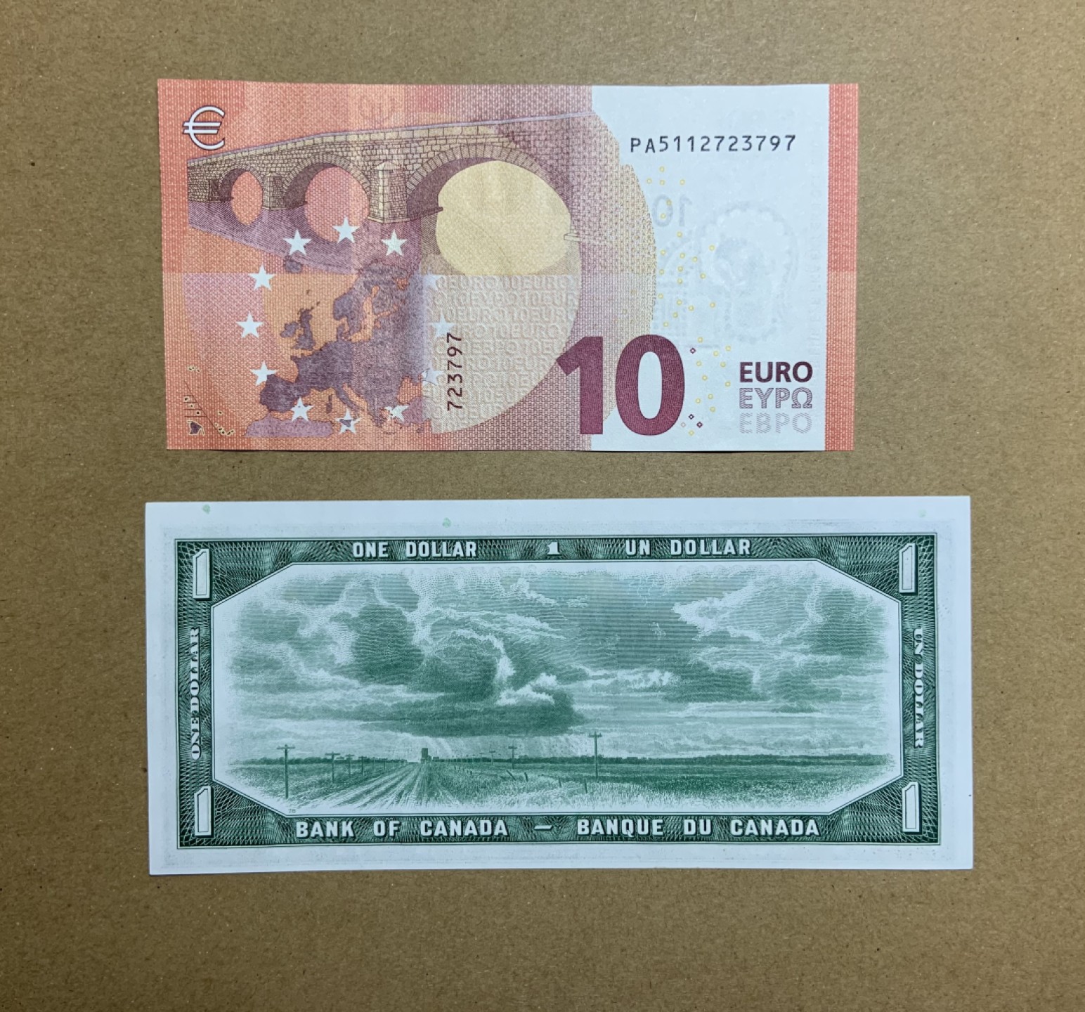 收藏联盟Quantum Auction 第202期拍卖 欧盟2014年10欧元和加拿大1954年1元 品相全新UNC