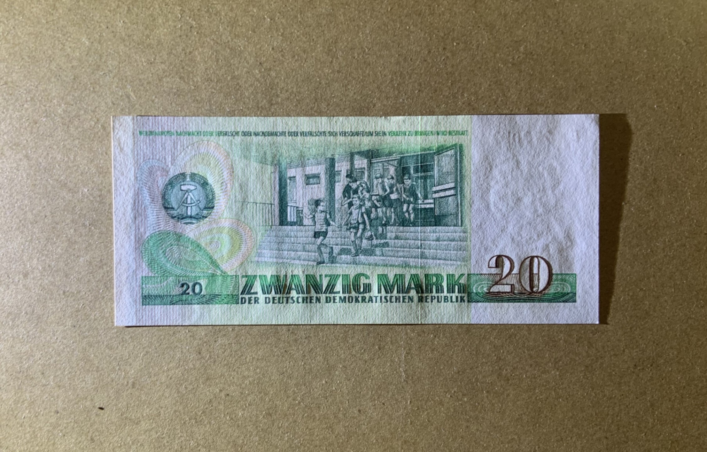 收藏联盟Quantum Auction 第204期拍卖 德国民主共和国1975年20马克 品相全新UNC