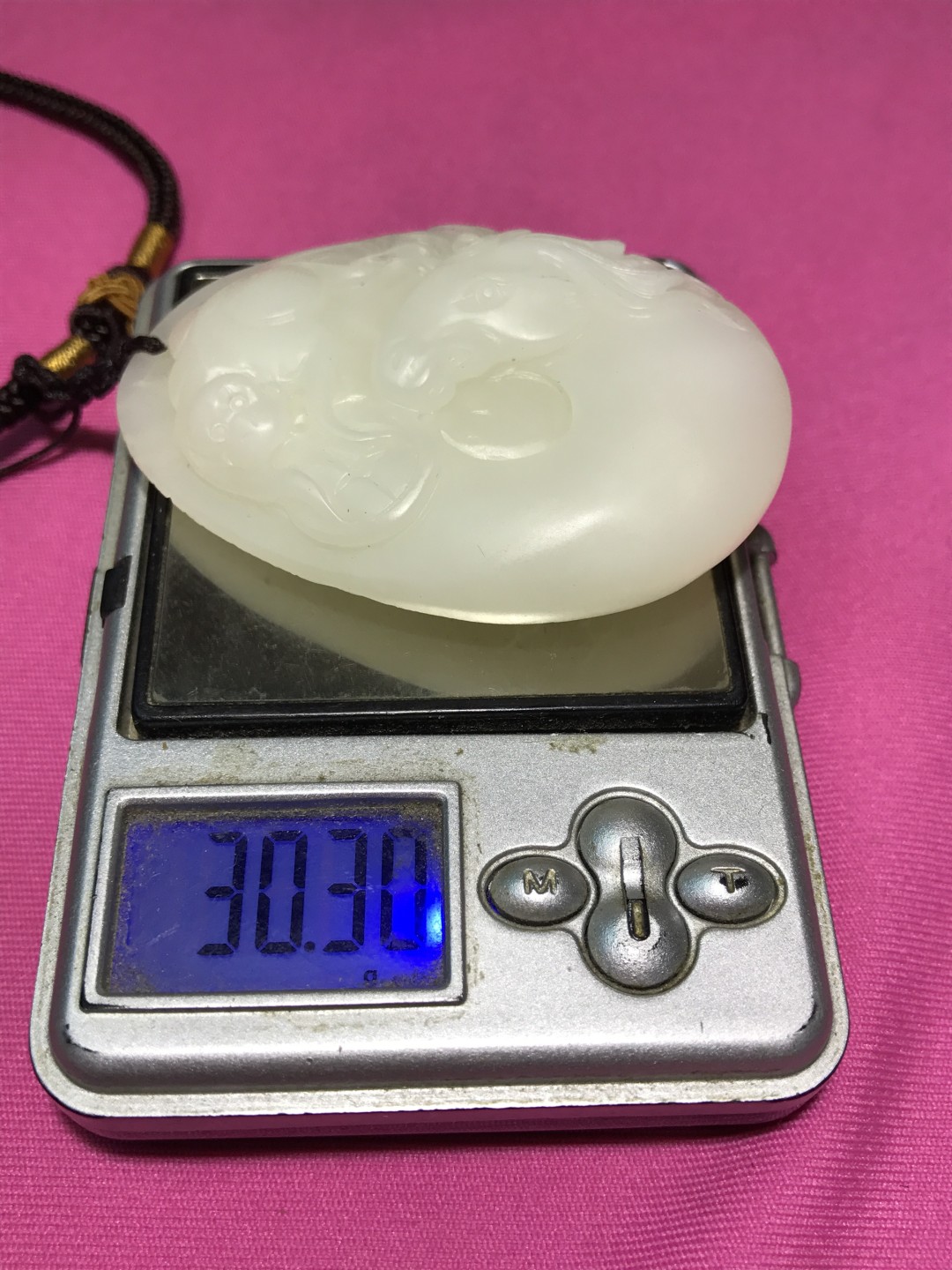 精品高玉化贝化玉雕刻马上封侯大吊坠（把件）一个，