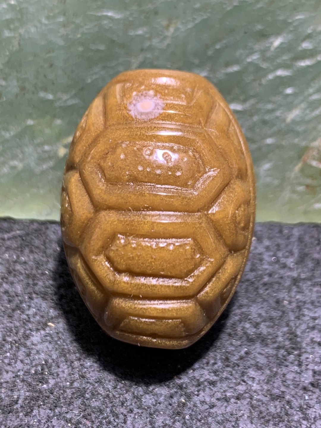 精美金沙战国红玛瑙双面雕刻龟壳桶珠一个，寓意：富甲天下，