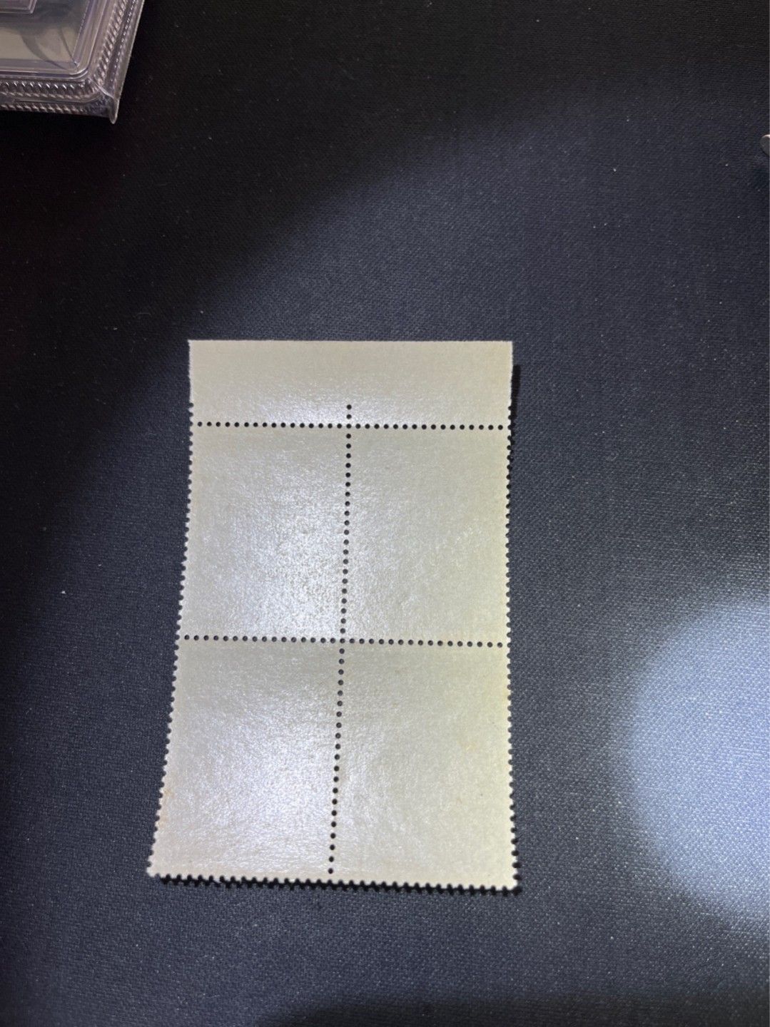 洪涛臻品 精选邮票限时拍卖第六十七期 特46唐三彩 8-2盖销 数字➕厂名四方连一组★版撕票，轻微胶干，轻微胶色不均匀★解放初的经典票，整版撕开，面艳胶白，票挺洁净，齿孔完美，收藏评级两相宜。老纪特的版票资源十分稀缺难寻，机会来临时必须抓住。（近期成交价见尾图 ）