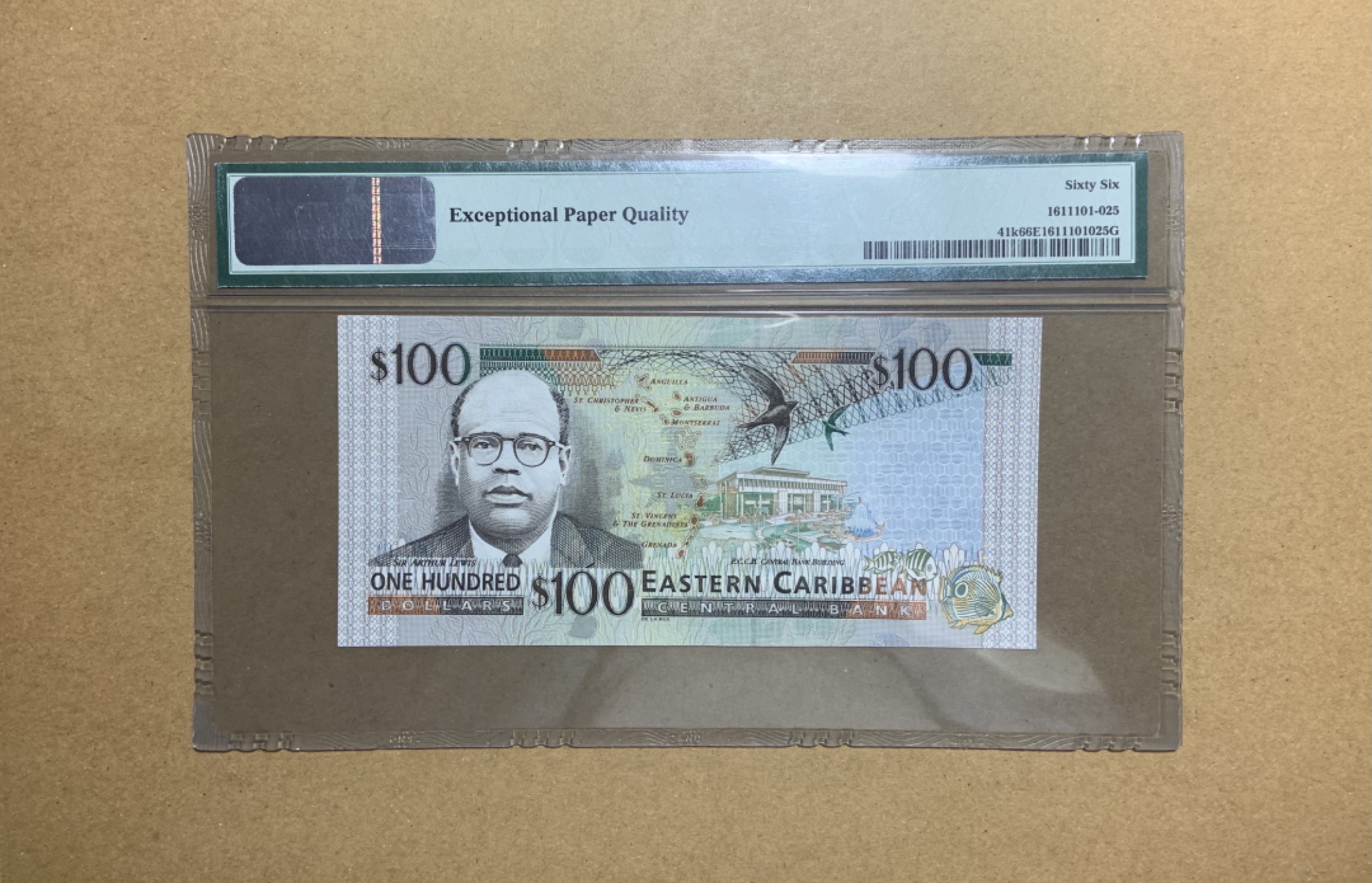 收藏联盟Quantum Auction 第202期拍卖 东加勒比共同体/圣基茨2000年100元 PMG66 