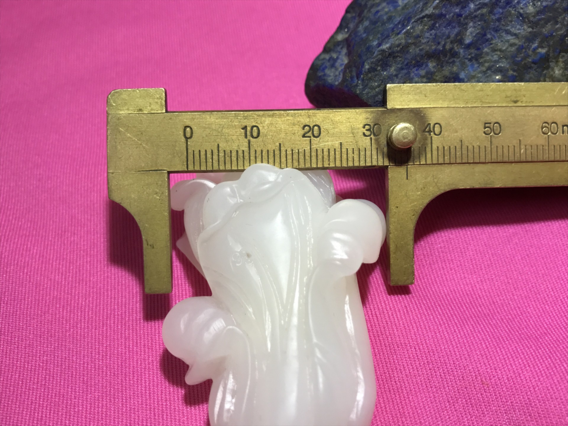 精品高玉化贝化玉雕刻白菜（百财）大吊坠（把件）一个，