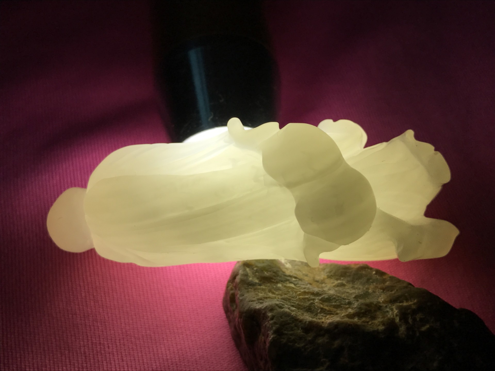 精品高玉化贝化玉雕刻白菜（百财）大吊坠（把件）一个，
