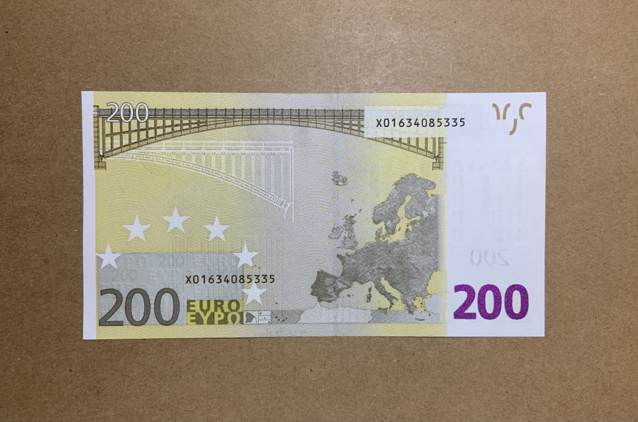 收藏联盟Quantum Auction 第202期拍卖 欧盟国家德国2002年200欧元 品相UNC- 第一签 边缘轻微荧光