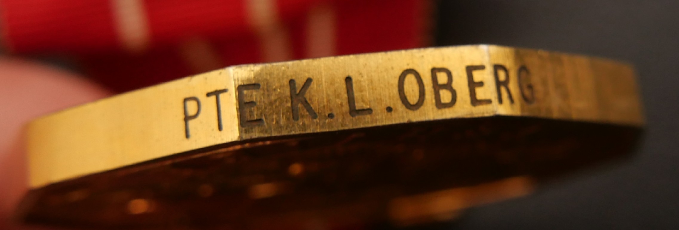 勋章奖章交易所10月29日群拍 加拿大武装力量奖章（授予奥伯格）