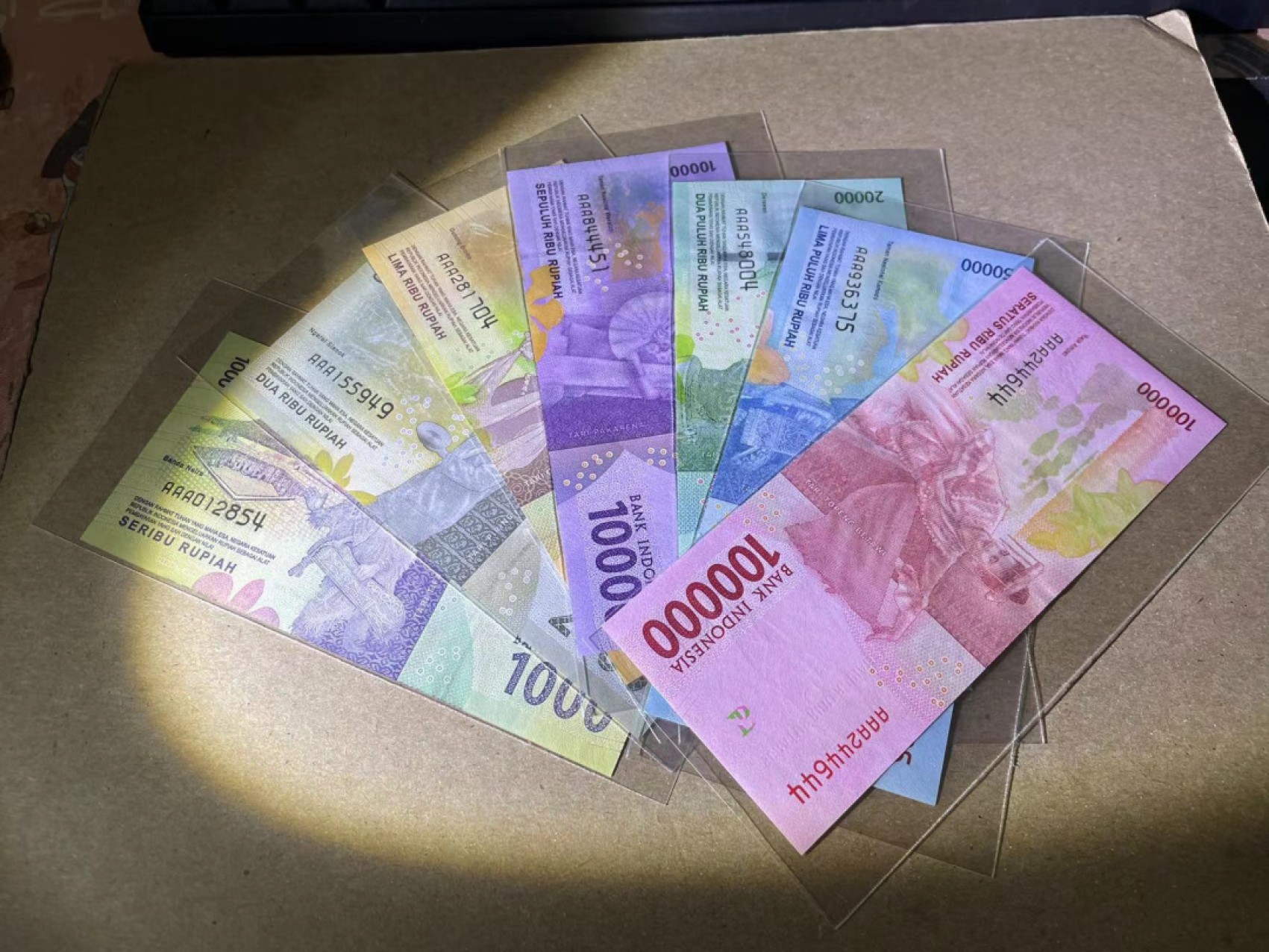 【Blue Auction】✨世界纸币精拍第243期——小双十一专场  【一组7张均AAA首发冠】印尼 1000-10万卢比 全新UNC