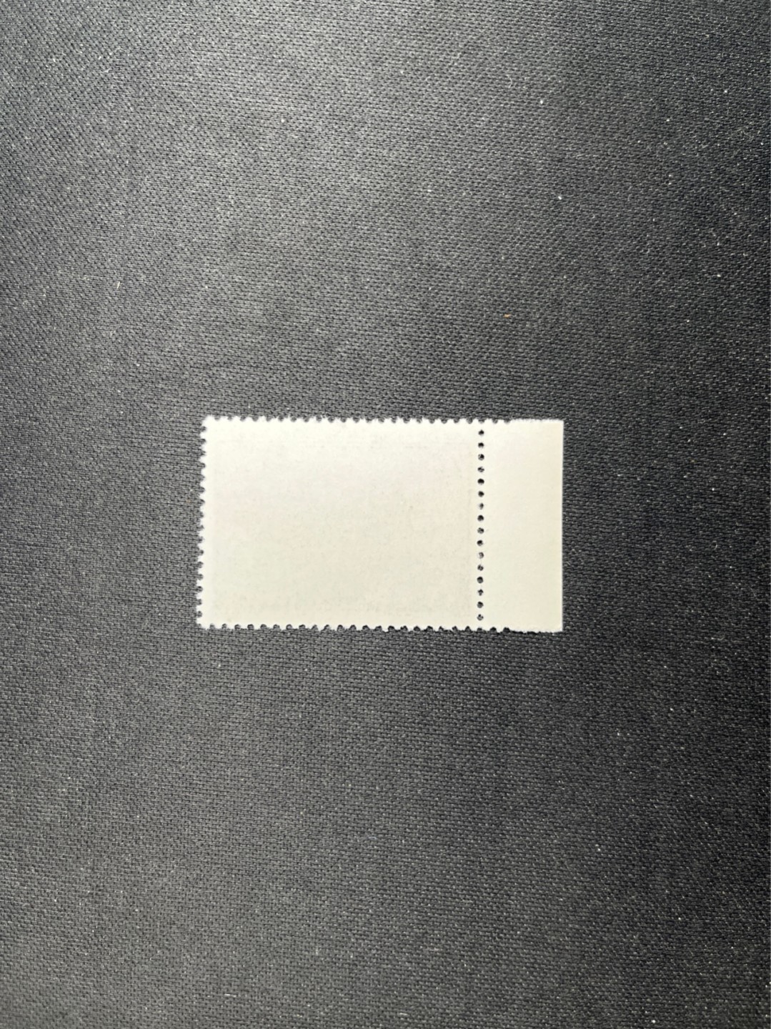 洪涛臻品 精选邮票限时拍卖第六十八期 编号巴黎公社 N11   一枚，★完美品相，绝品无瑕疵，齿孔饱满★随时售缺，编号票中的龙头，版撕全品嘎嘎绝，收藏级品相。齿孔新且饱满，全品可评级，注意捡漏。！《ASG评级处于初级阶段，注意建仓便宜的版撕货，未来市场前景不可估量！！！！》