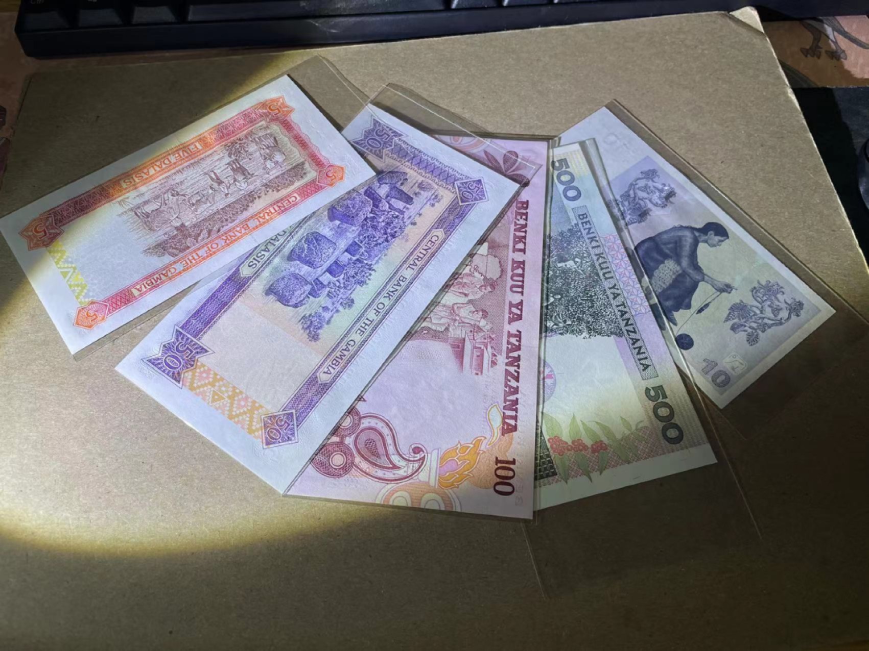 【Blue Auction】✨世界纸币精拍第243期——小双十一专场  【一组5张】坦桑尼亚、冈比亚、格鲁吉亚纸币一组 全新UNC