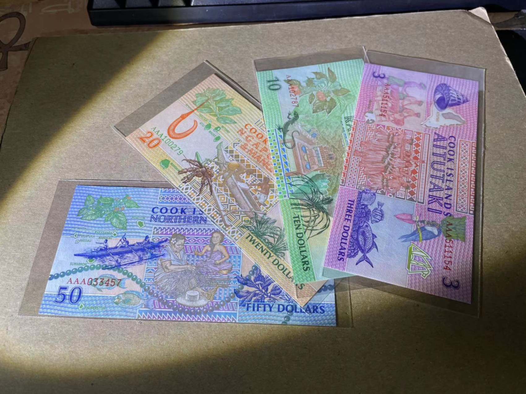 【Blue Auction】✨世界纸币精拍第243期——小双十一专场  【一组4张 均AAA首发冠】库克群岛 3-10-20-50元 全新UNC