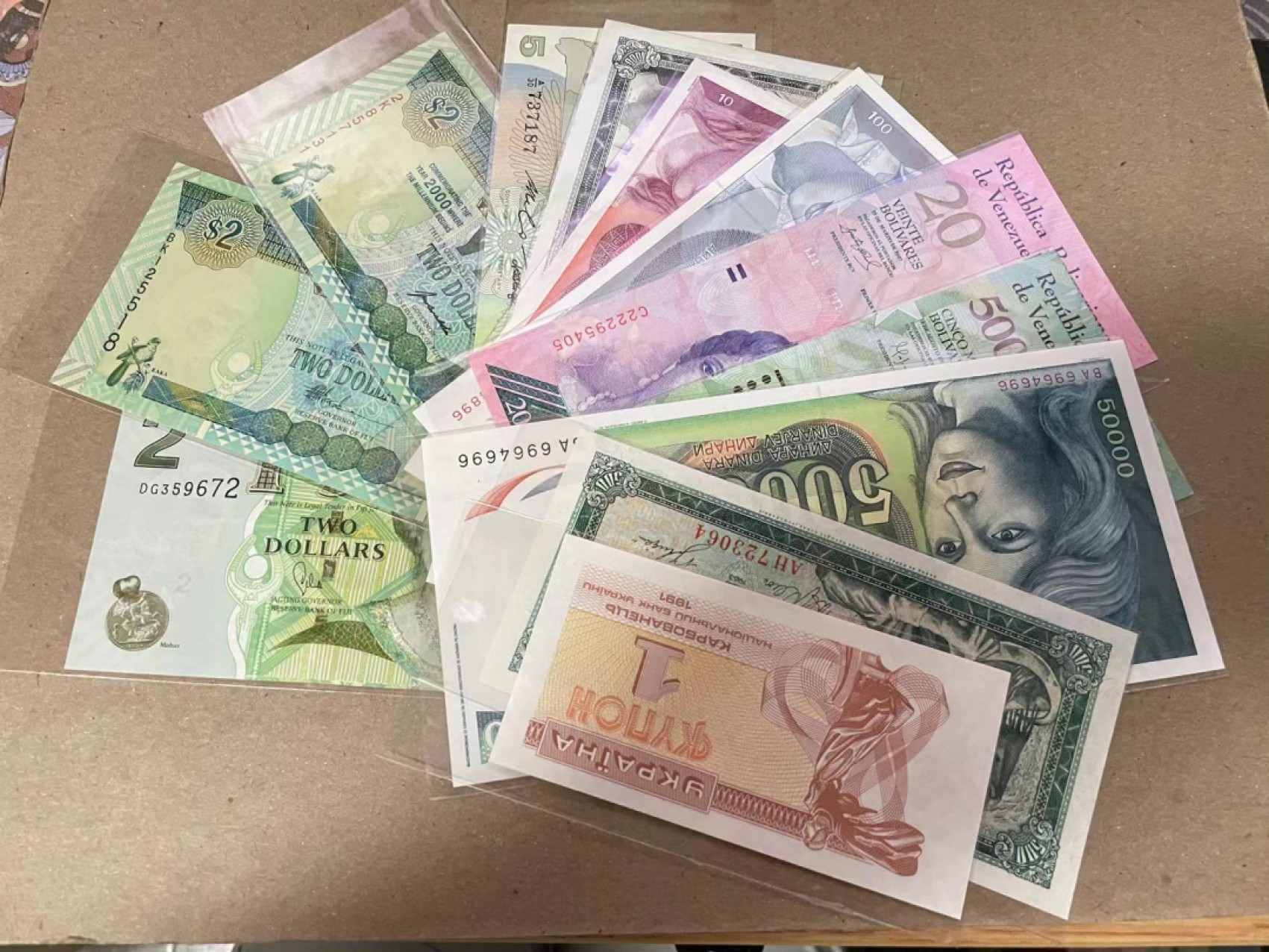 【Blue Auction】✨世界纸币精拍第243期——小双十一专场  【一组12张】多国纸币一组 全新UNC