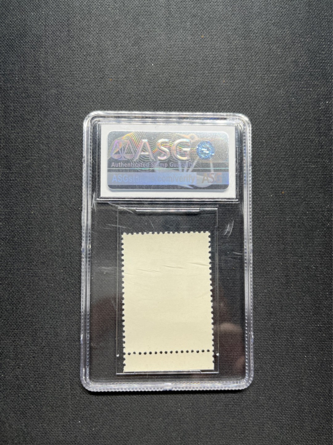 洪涛臻品 精选邮票限时拍卖第六十九期 特59熊猫新3-3 ASG 85分OG  最严格时期出分★配套必备★白胶润泽★状态一流，新票全品货非常少，白胶少之又少，能评级的资源十分有限，随着ASG评级的深入，熊猫将是最早评级资源枯竭的品种之一，注意提前捡漏上车
