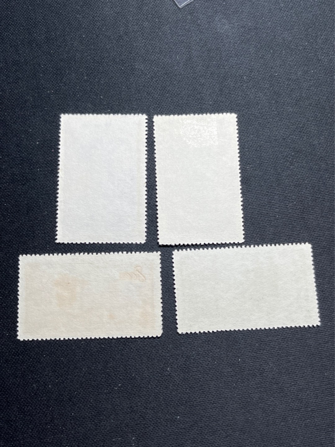 洪涛臻品 精选邮票限时拍卖第六十九期 纪20十月革命 全新套票 1枚上品微黄贴印，3枚几乎全品