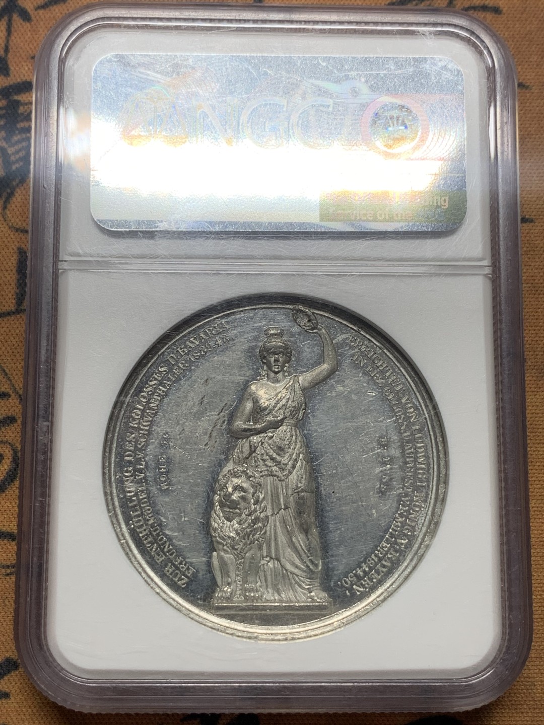 《竞宝斋》第111场-周日，周一 ，2场连拍（全场包邮） NGC MS60 德国 慕尼黑 1839 巴伐利亚纪念碑 建成纪念章 WM 白金属材质