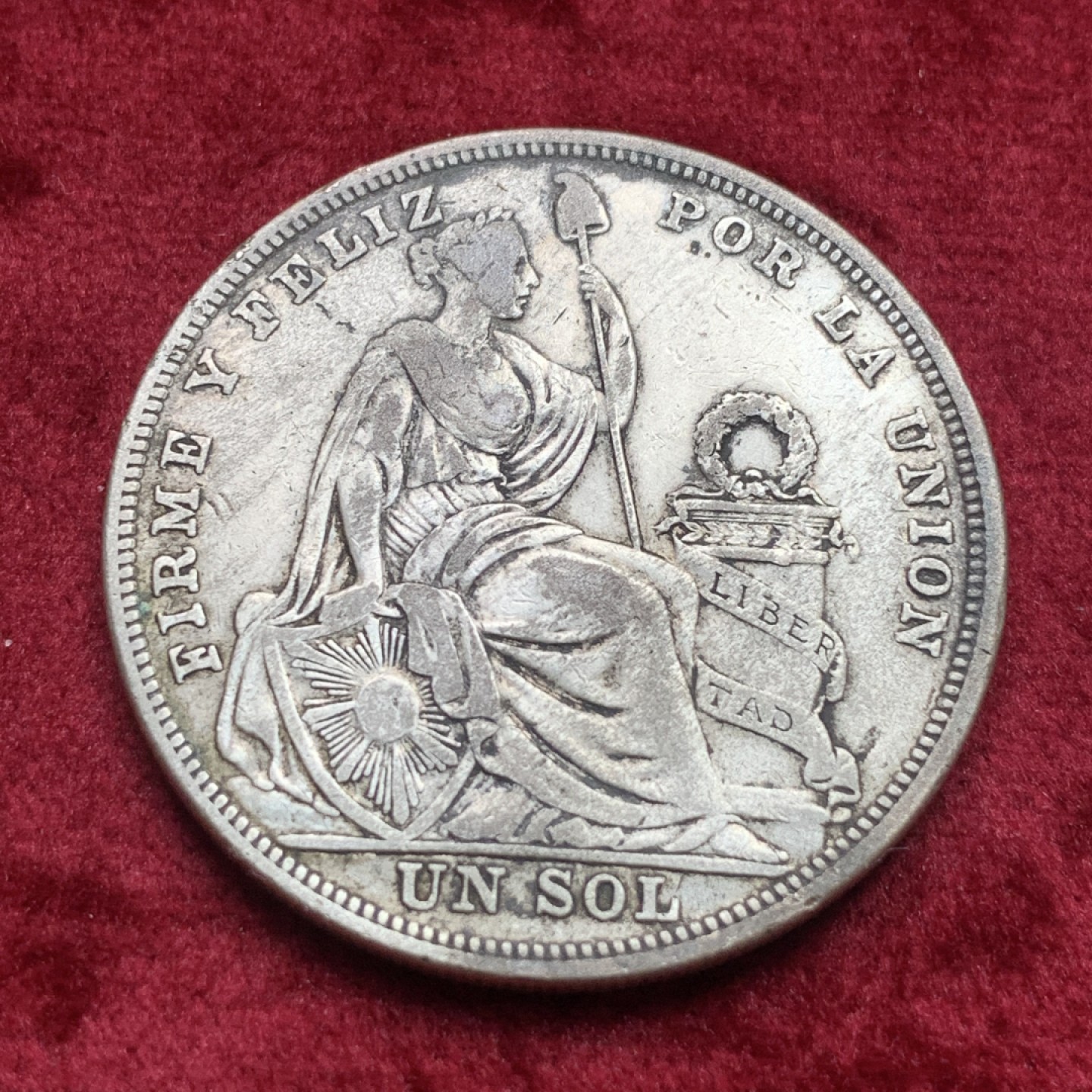 《竞宝斋》第111场-周日，周一 ，2场连拍（全场包邮） 1923 秘鲁 1SOL 银币 流通品相  南美上涨