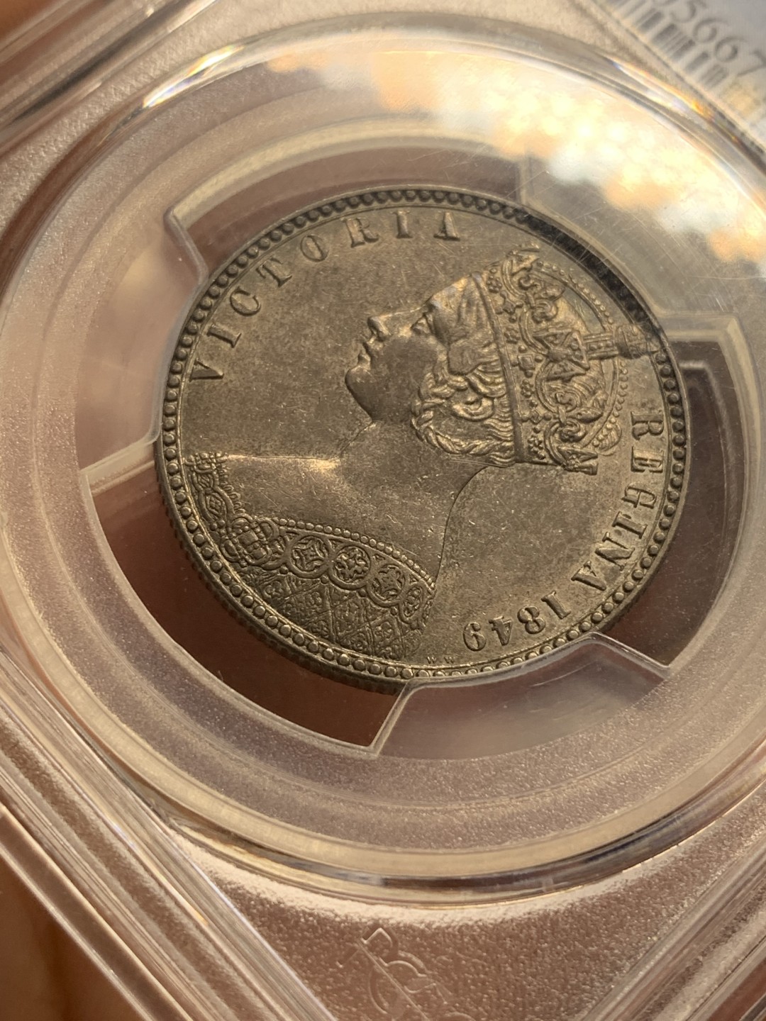 《竞宝斋》第111场-周日，周一 ，2场连拍（全场包邮） PCGS AU58 英国 1849年 维多利亚 无神版 福林 银币 大热品种 双面深包浆 给分实为难得 单枚成套 可藏