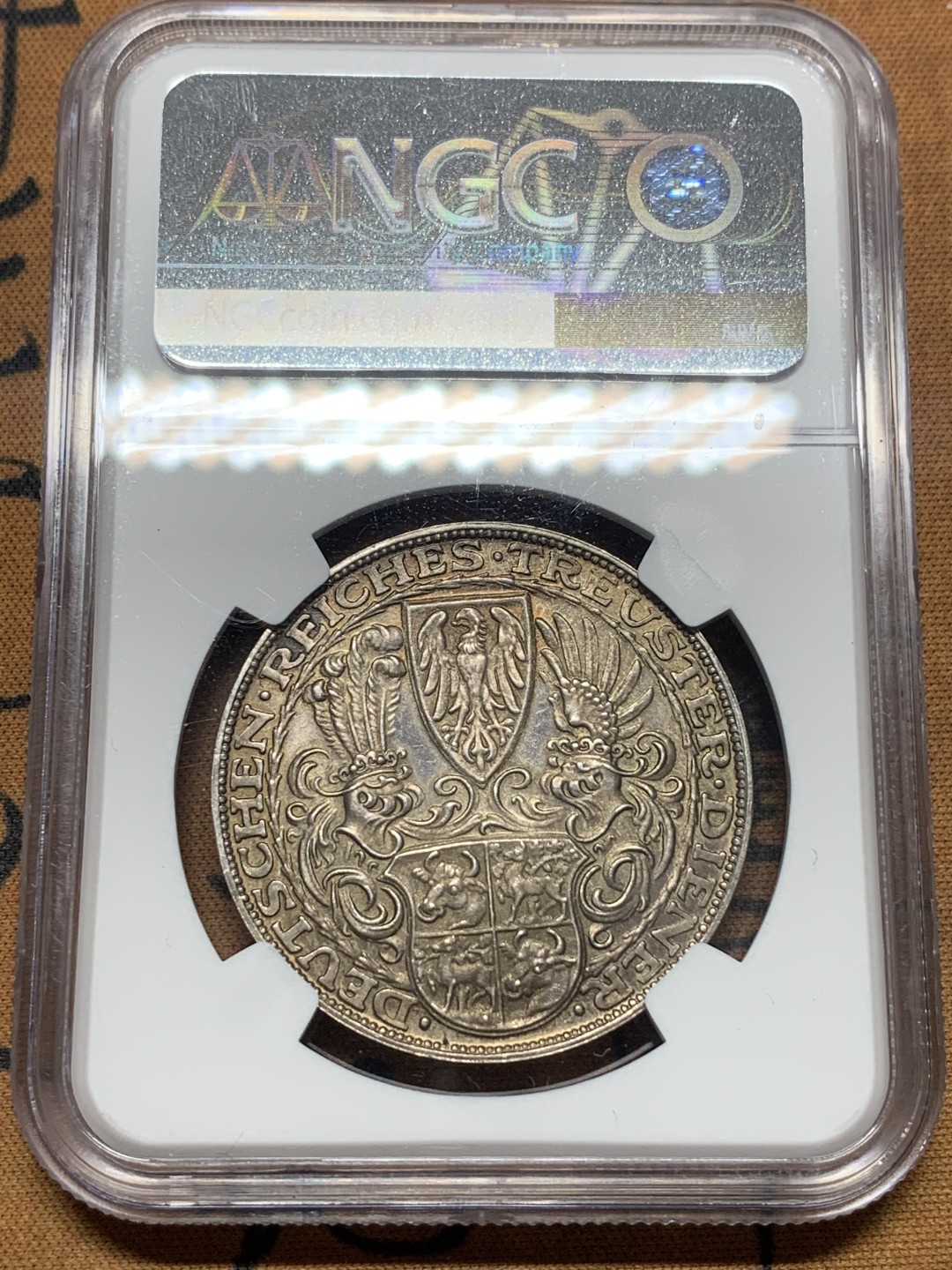 《竞宝斋》第111场-周日，周一 ，2场连拍（全场包邮） NGC MS62德国1927年哥茨设计兴登堡总统80大寿5马克币章