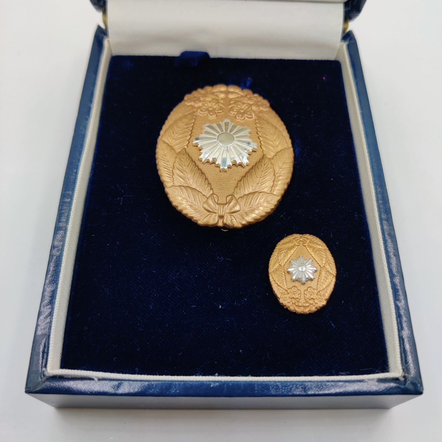 全场0元起拍 第10期 咸鱼国勋章拍卖专场 11月2日（周三）下午6：00开始 日本警察功绩章