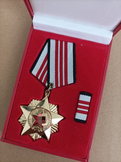 上议院收藏—通古斯三期拍  全场0起 - 懂得都懂防皮盒老式three等功全新