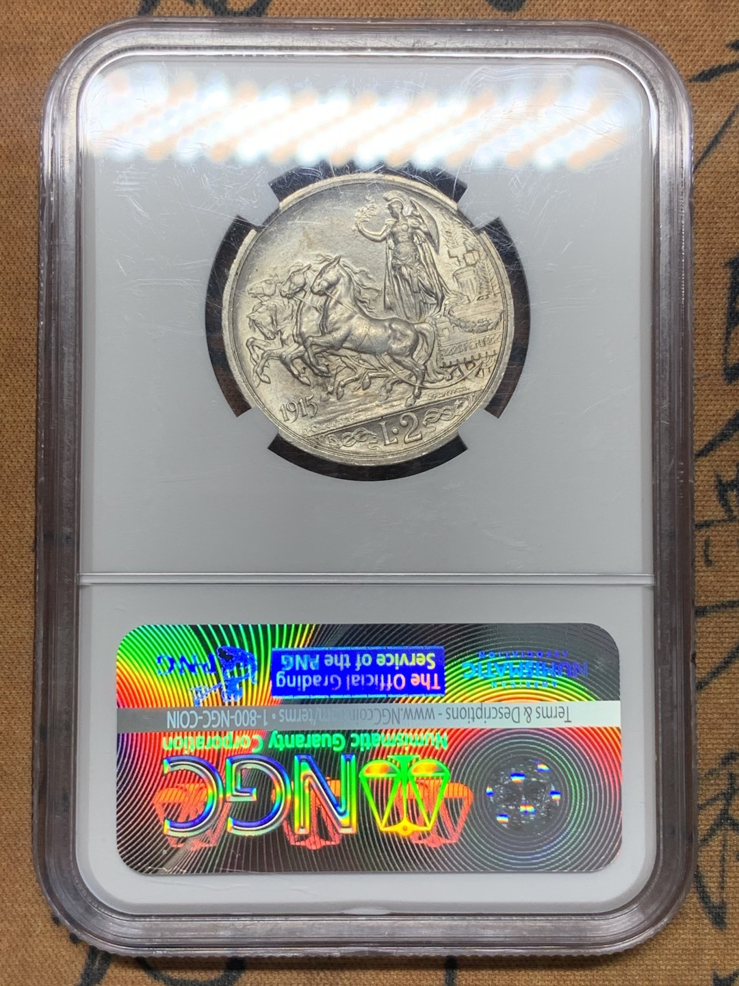 《竞宝斋》第111场-周日，周一 ，2场连拍（全场包邮） NGC-MS62 1915年 意大利马车2里拉银币 细节清晰状态不错