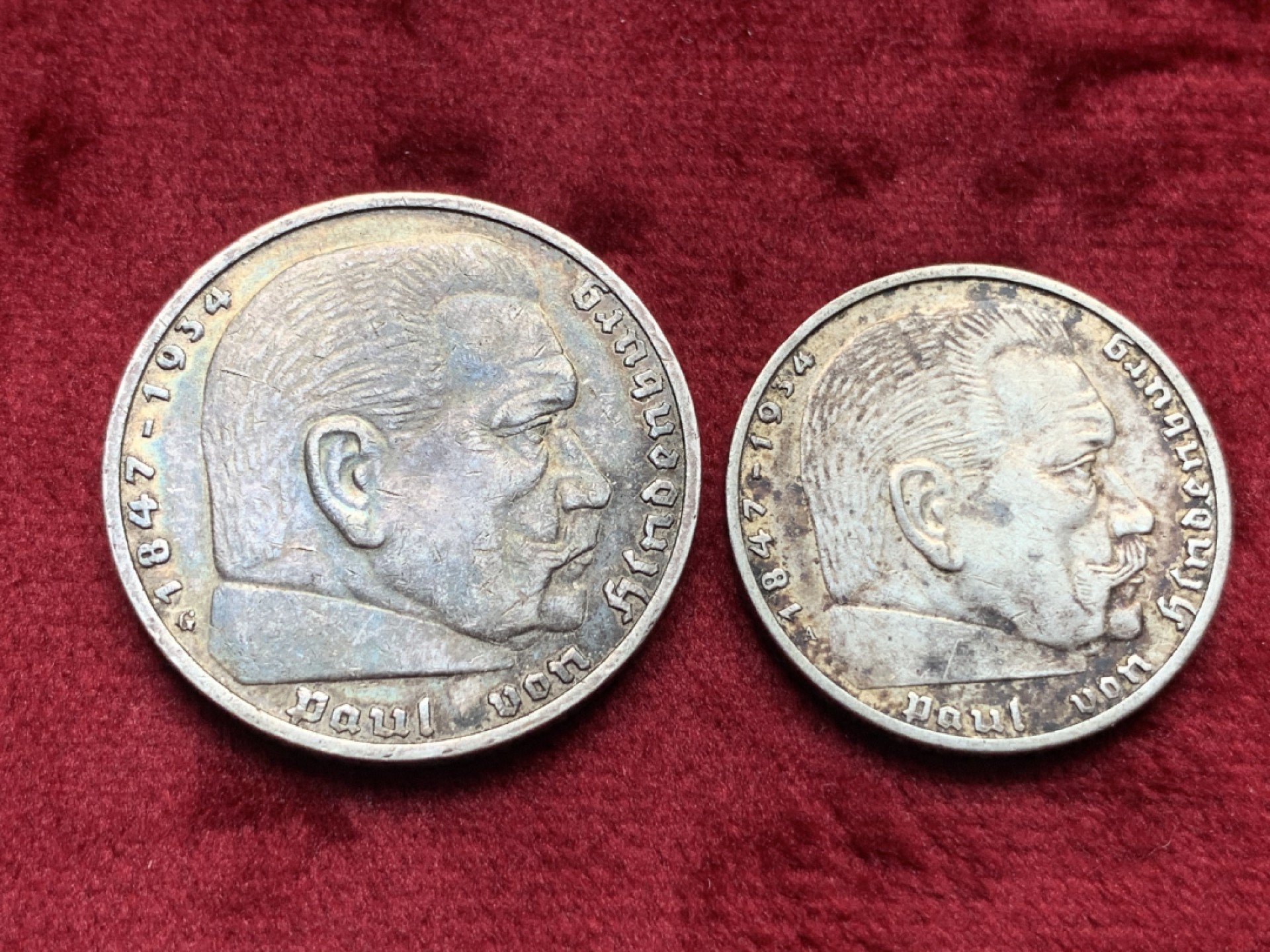 《竞宝斋》第111场-周日，周一 ，2场连拍（全场包邮） 德国 1937，1939年 兴登堡 2马克，5马克一对 原味包浆 细节不错