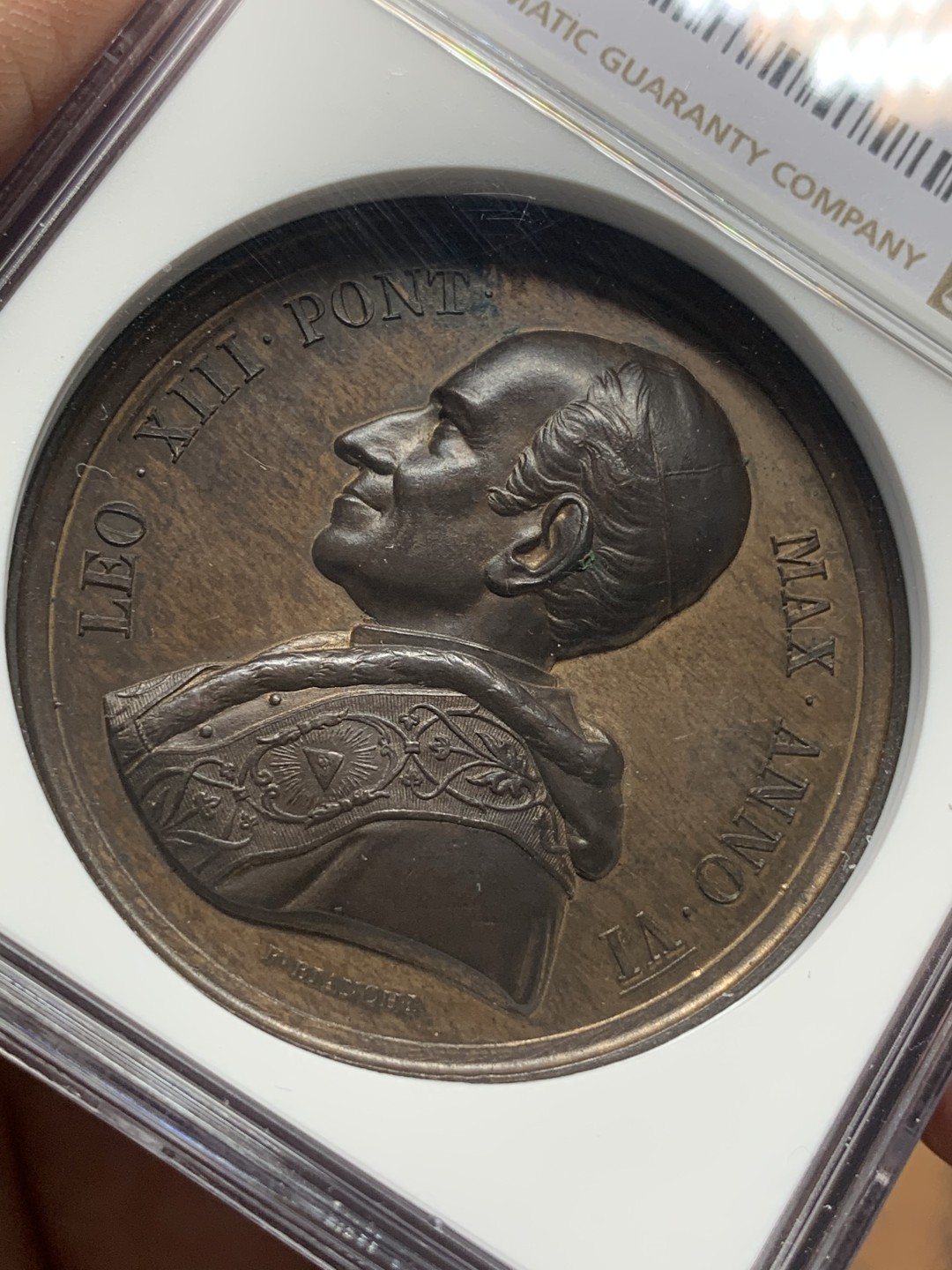 《竞宝斋》第111场-周日，周一 ，2场连拍（全场包邮） NGC MS61 梵蒂冈教皇国 1881年 利奥十三世 朝圣大铜章 加厚盒装 细节好 低评